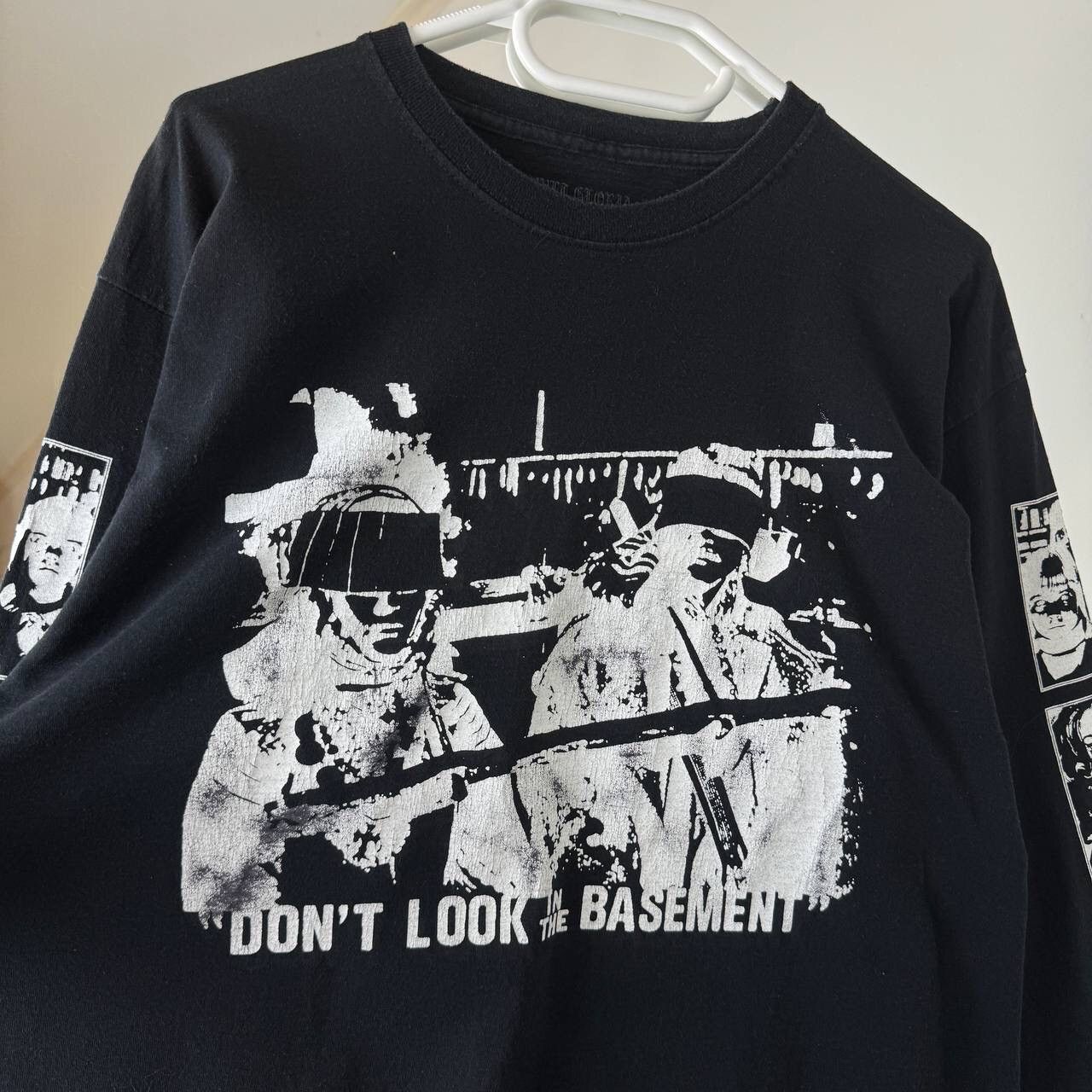 Vintage Don’t Look In The Basements Long Sleeve Tee Size US L / EU 52-54 / 3 - 3 Thumbnail