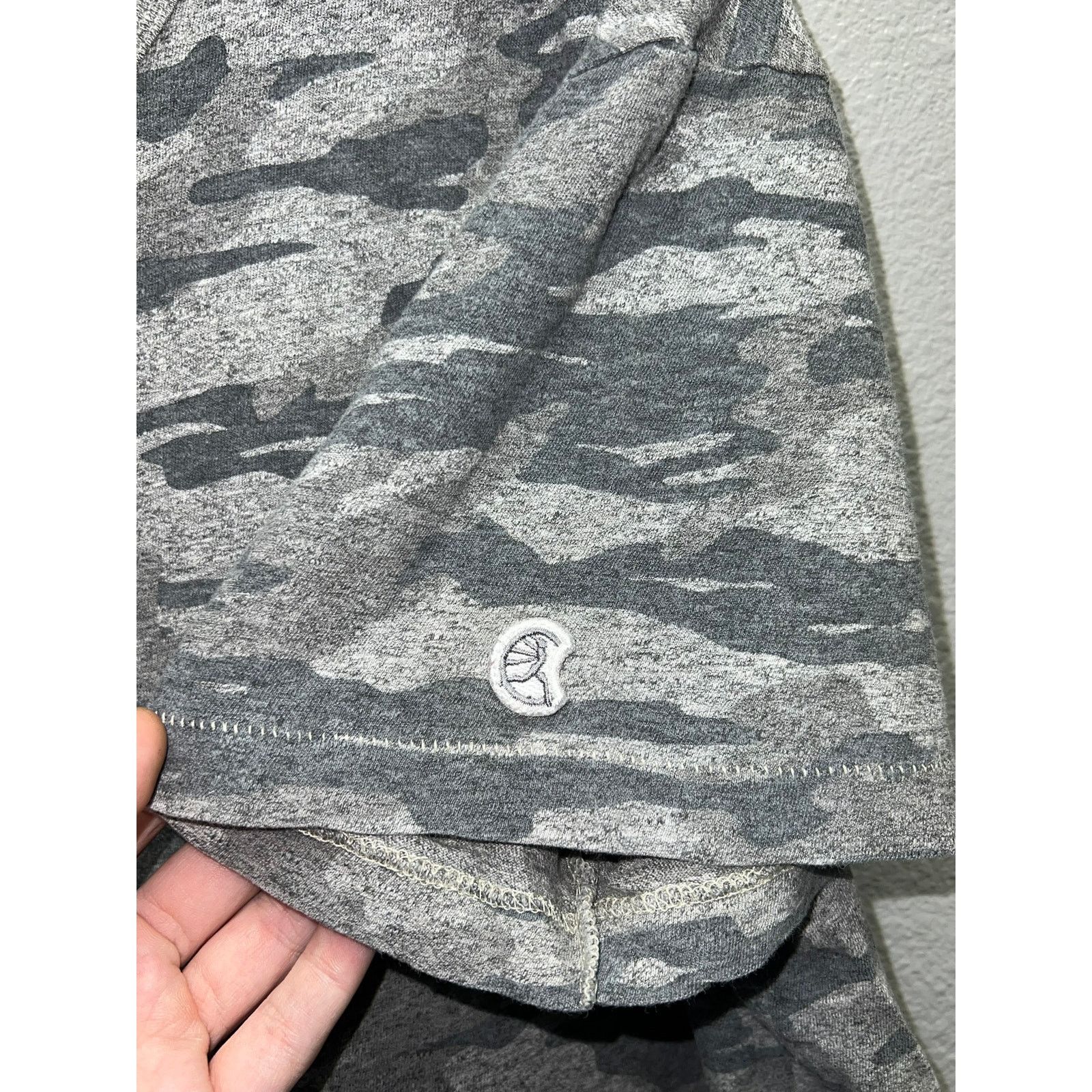 Champion Todd Snyder Champion Camo Shirt Sportswear Running Man XL Size US XL / EU 56 / 4 - 4 Thumbnail