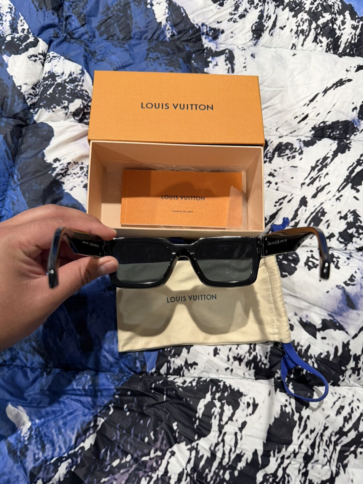 Louis Vuitton Louis Vuitton Shades / Sunglasses Black and silver Size ONE SIZE - 5 Thumbnail