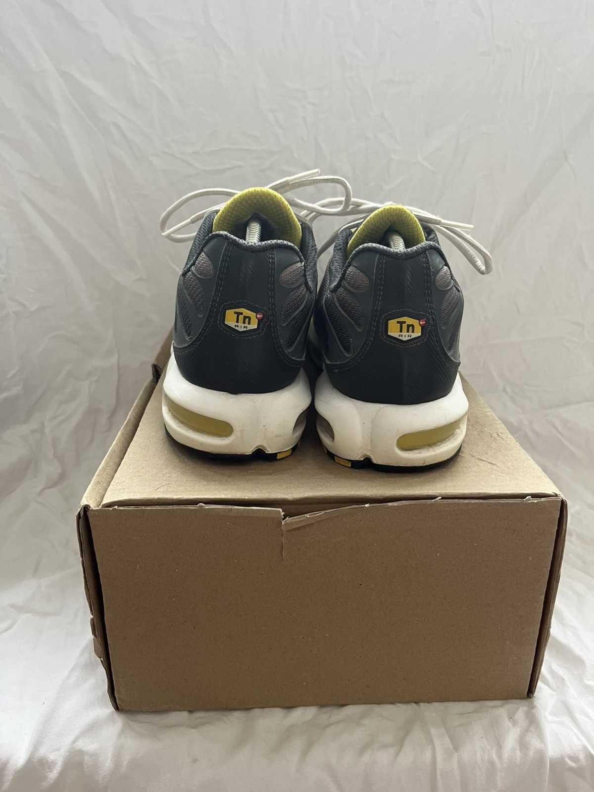 Nike Nike Air Max Plus 1 « Bumble Bee »🐝 Size US 10.5 / EU 43-44 - 4 Thumbnail