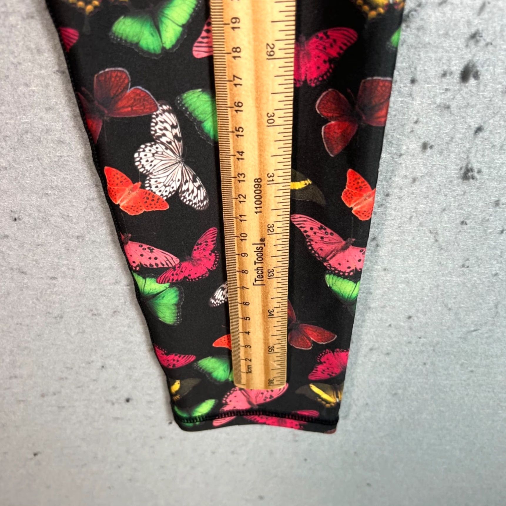 Alice + Olivia Alice & Olivia By Stacey Bendet Medium Butterfly Print High-Waisted Leggings Size 32" / US 10 / IT 46 - 6 Thumbnail