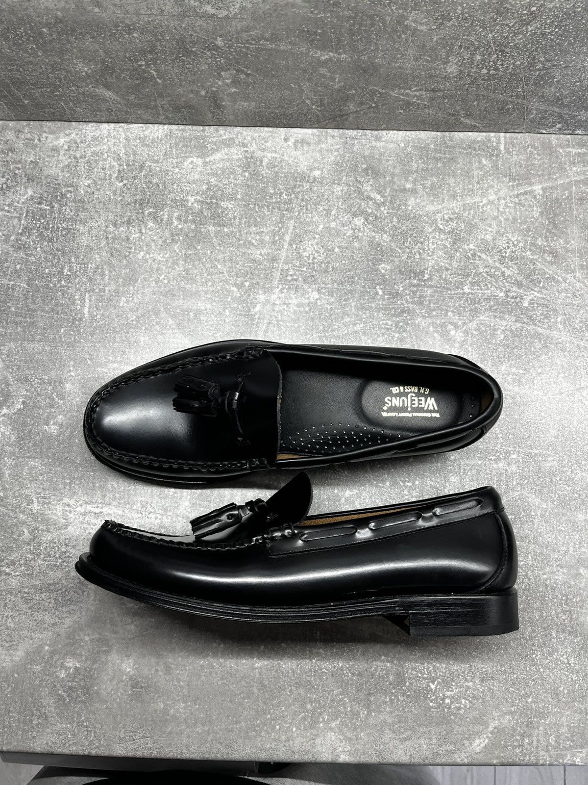 Other WEEJUN HERITAGE LARKIN TASSEL LOAFERS BLACK Size US 9 / EU 42 - 5 Thumbnail