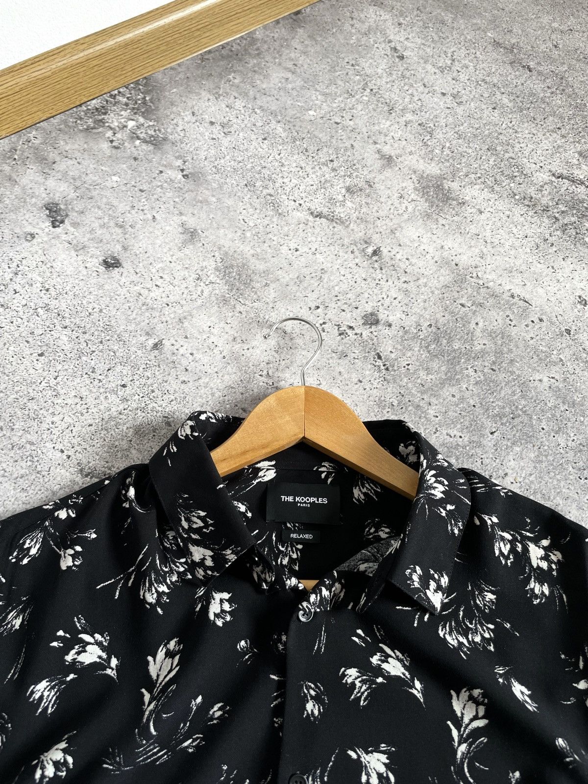 The Kooples The Kooples Black And White Floral Printed Button Down Shirt Size US L / EU 52-54 / 3 - 8 Thumbnail