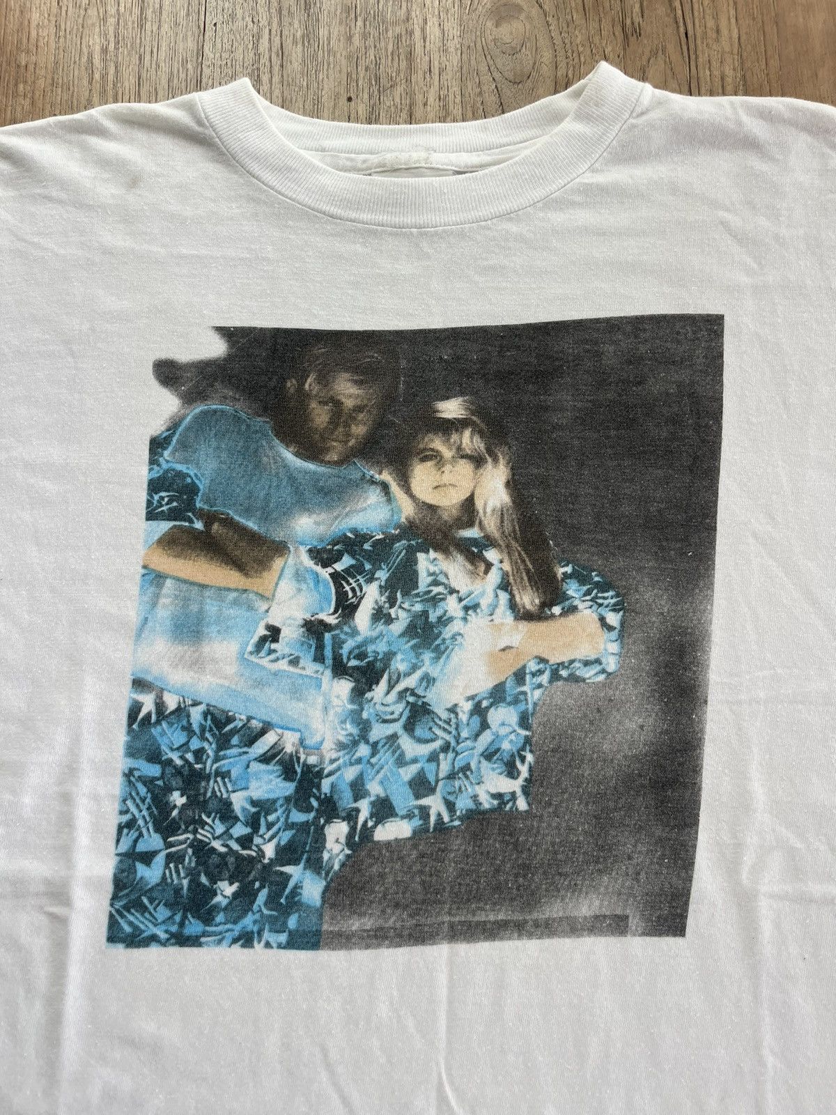 Vintage Vintage Photo Art promo Product 90’s T-shirt Size US XL / EU 56 / 4 - 3 Thumbnail