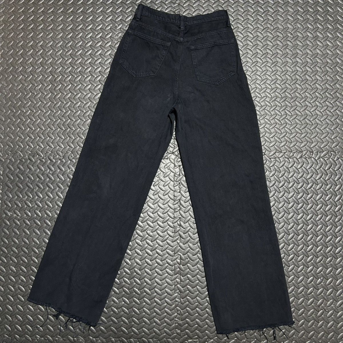 Fashion Nova Fashion Nova Wide Leg Black Jeans Denim Frayed Hem Size 3 Size 24" / US 00 / IT 34 - 9 Thumbnail