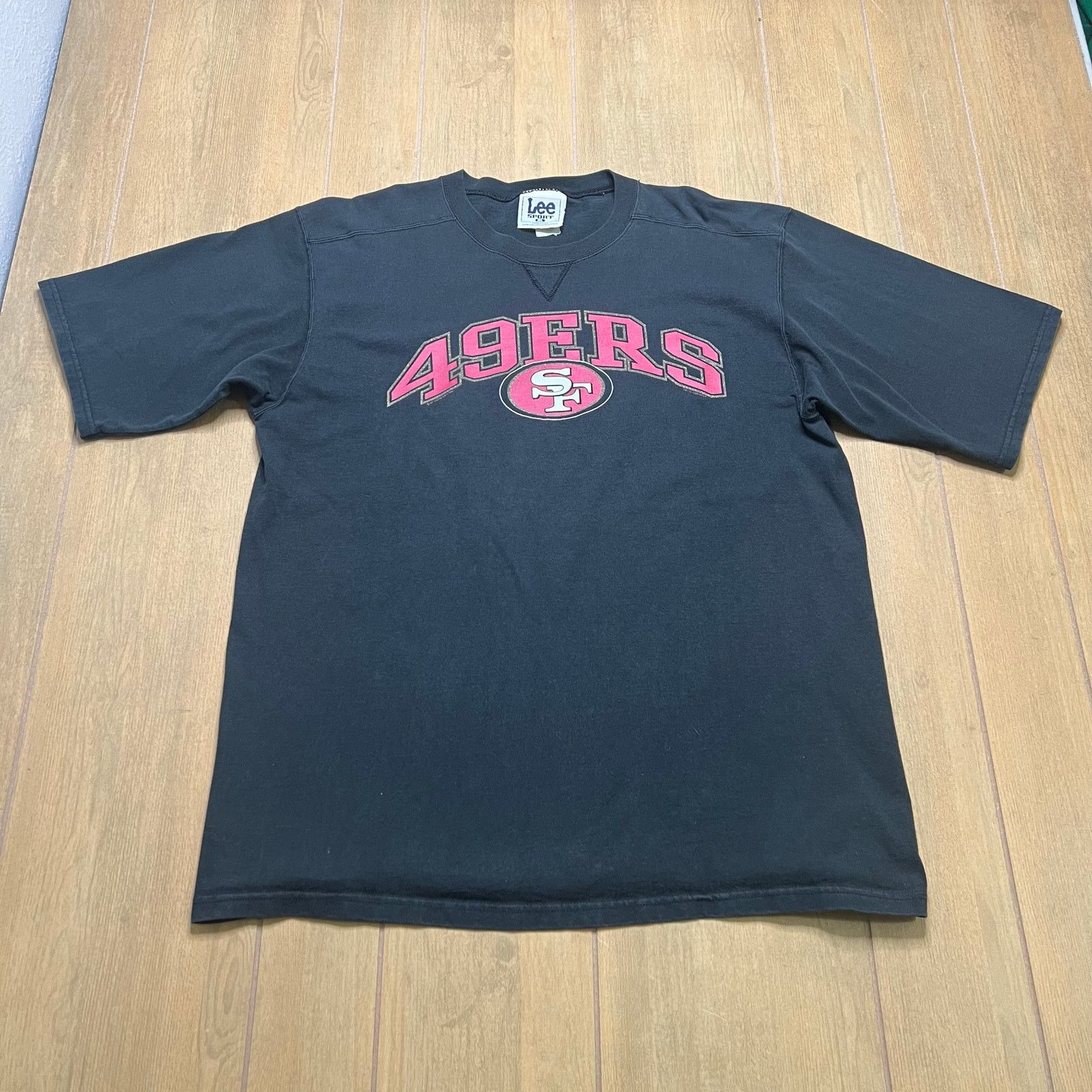 Vintage Vintage San Francisco 49ers Men Shirt XL Black/Red Lee Sport Size US XL / EU 56 / 4 - 1 Thumbnail