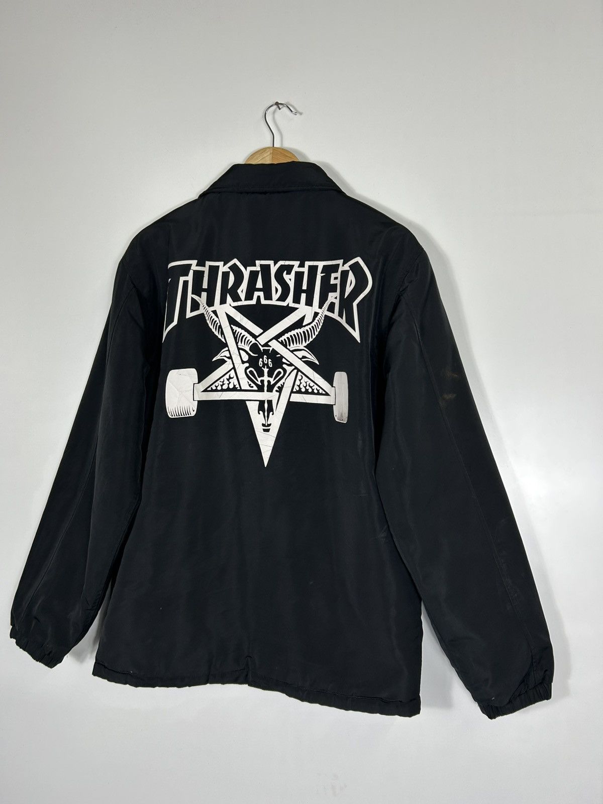 Thrasher Y2K Thrasher Sherpa-Lined Coach Jacket – Black Skateboarding Size US M / EU 48-50 / 2 - 15 Thumbnail