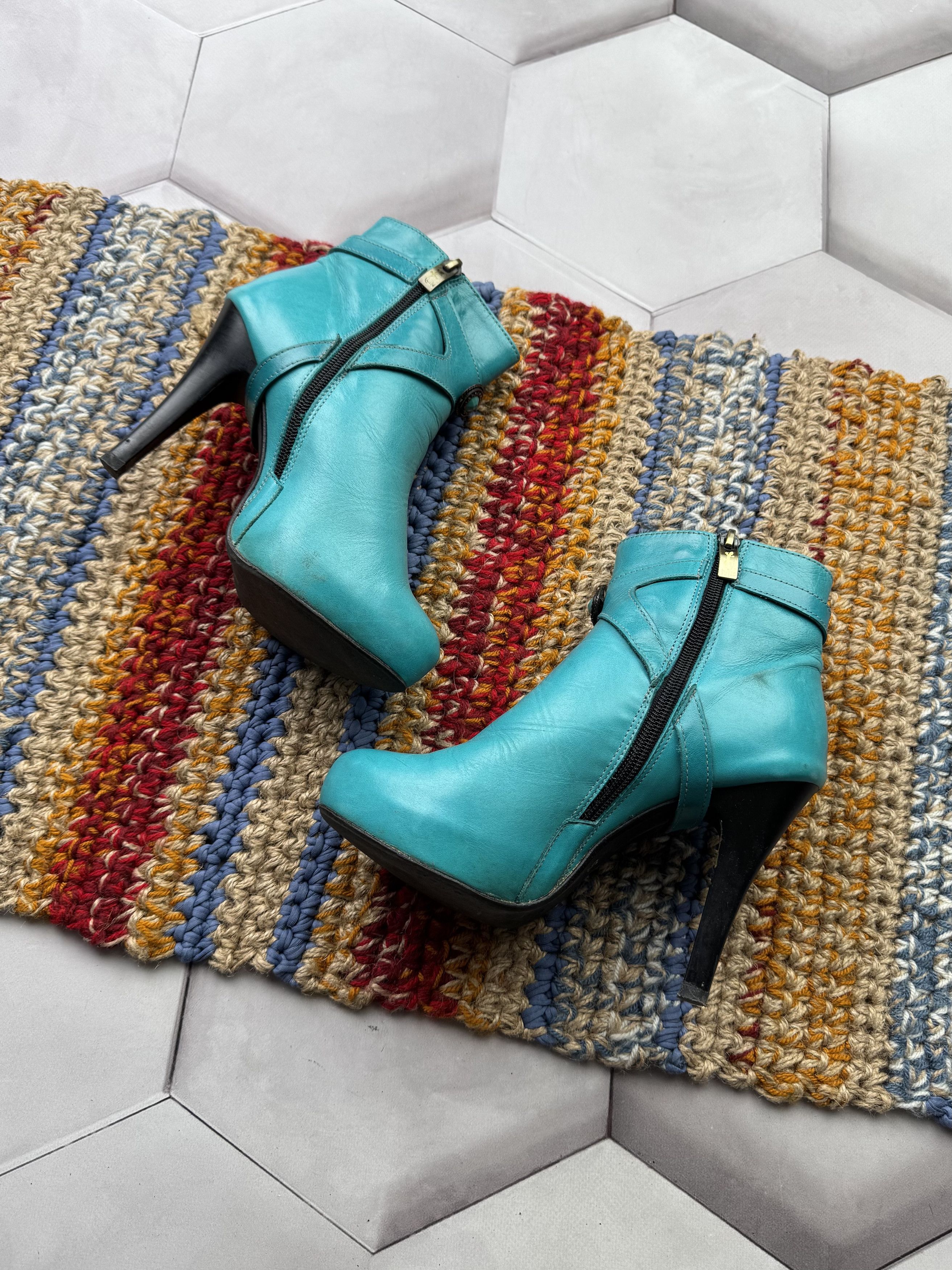 Vintage Vintage Leather Boots With Straps Size US 6 / IT 36 - 4 Thumbnail