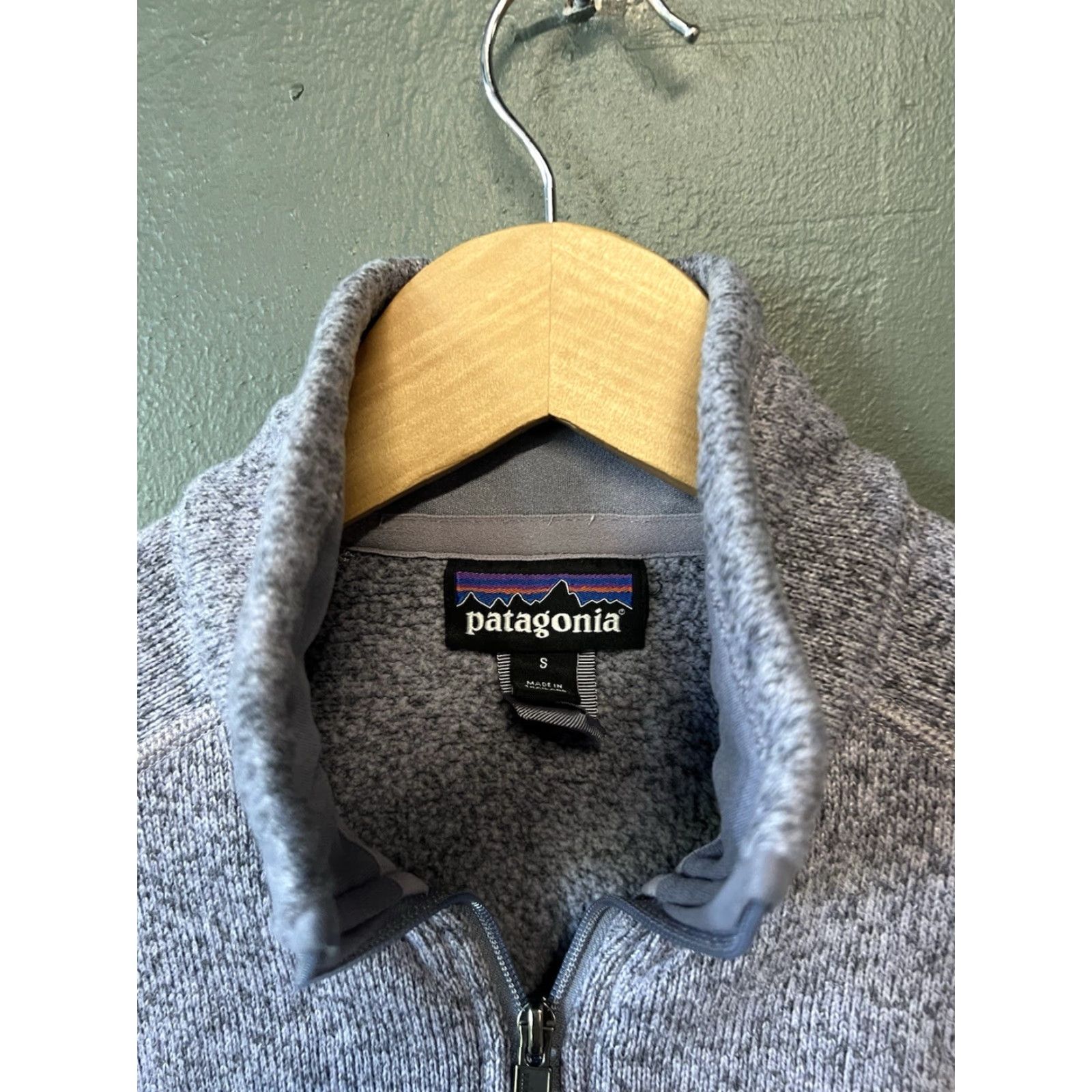 Patagonia Patagonia Womens Gray Sweatshirt 1/4 Zip Mock Neck Pullover Size S Pullover Activewear Womens Gray 1/4 Zip Mock Neck Patagonia Sweatshirt Size S / US 4 / IT 40 - 3 Thumbnail