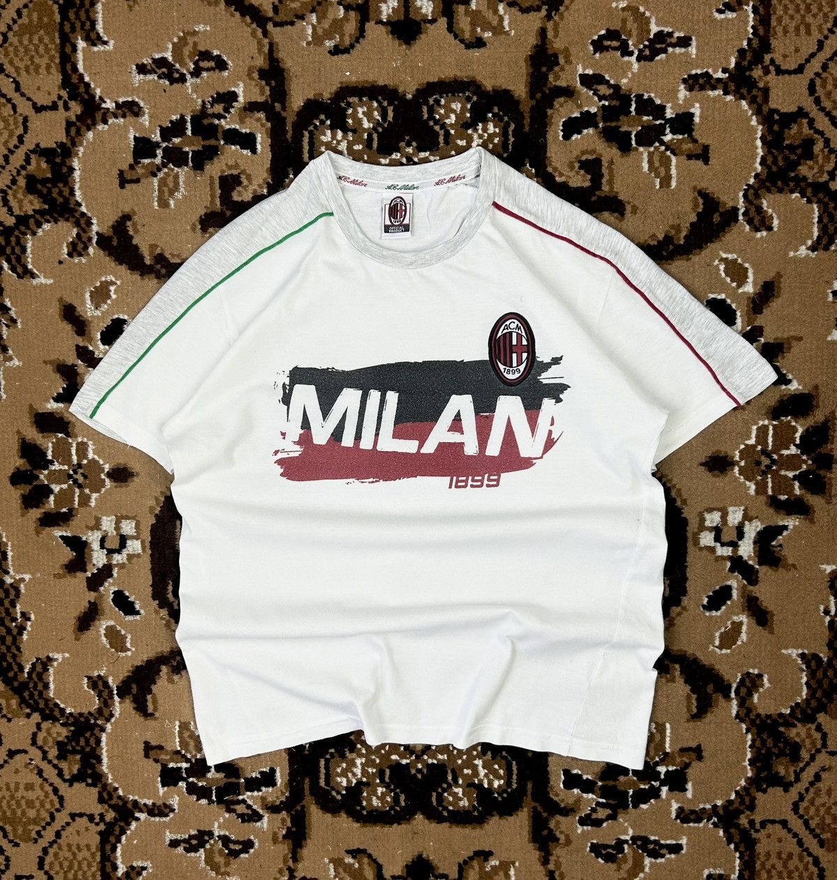 Vintage Vintage AC Milan 1899 Graphic Tee Soccer Shirt Size US S / EU 44-46 / 1 - 1 Thumbnail