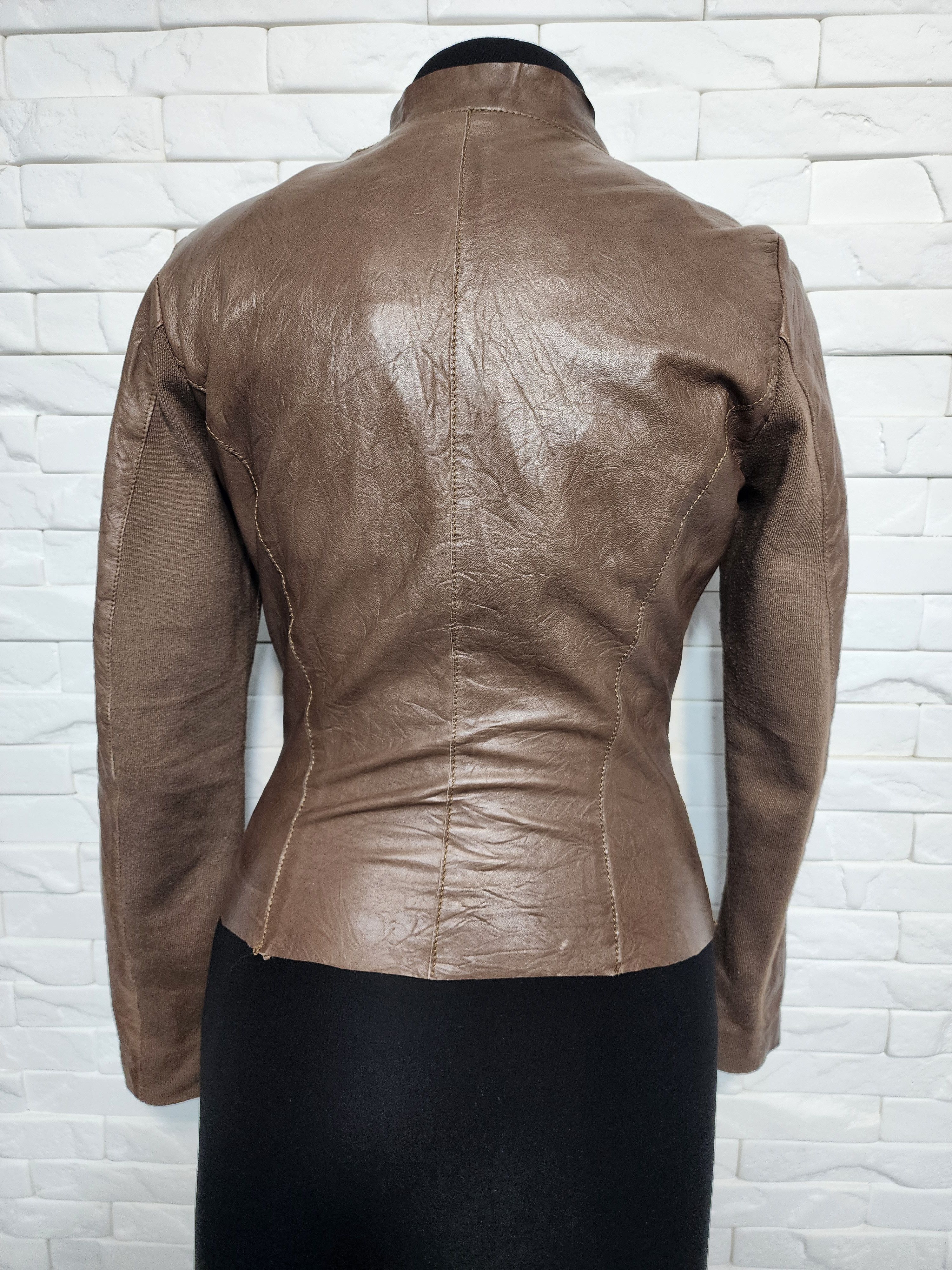 Designer Women's simple leather jacket. Size M / US 6-8 / IT 42-44 - 2 Thumbnail