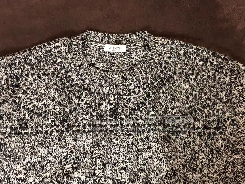 Valentino Valentino Men's limited edition sweater Size US XL / EU 56 / 4 - 2 Thumbnail