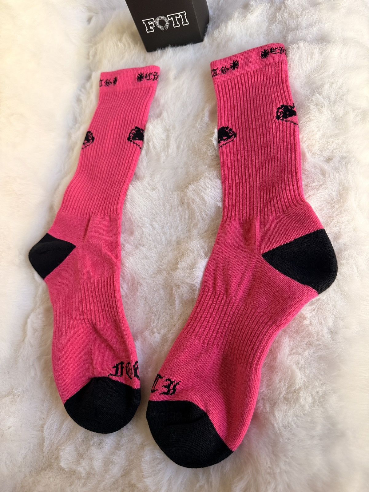 Chrome Hearts Chrome Hearts FOTI Neon Pink Socks Rare Gothic Streetwear Size ONE SIZE - 7 Thumbnail