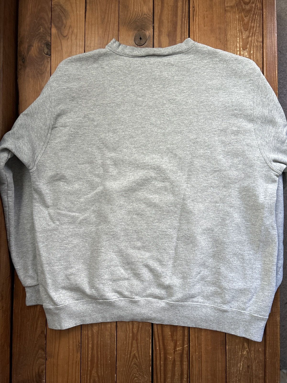 Nike × Vintage Vintage 90s Nike Grey Essential Swoosh Crewneck Sweatshirt Size US XL / EU 56 / 4 - 3 Thumbnail