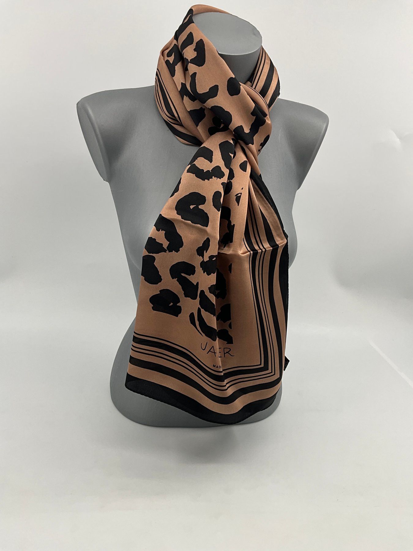 Jaeger Silk stole Jaeger Size ONE SIZE - 5 Thumbnail
