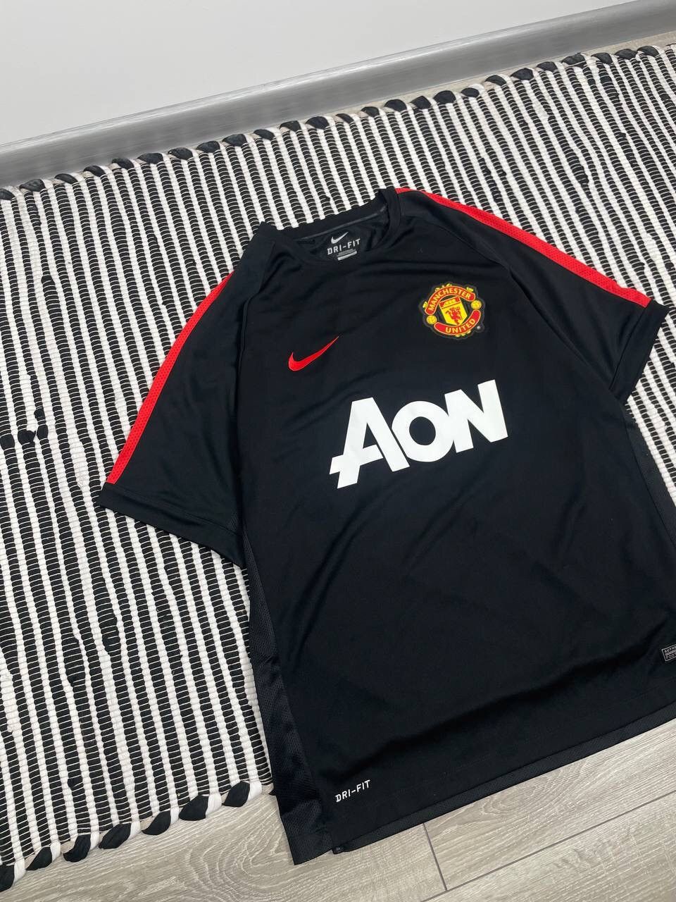 Other 2014/2015 Nike Manchester United Soccer Jersey T-Shirt Y2K Size US XL / EU 56 / 4 - 2 Thumbnail