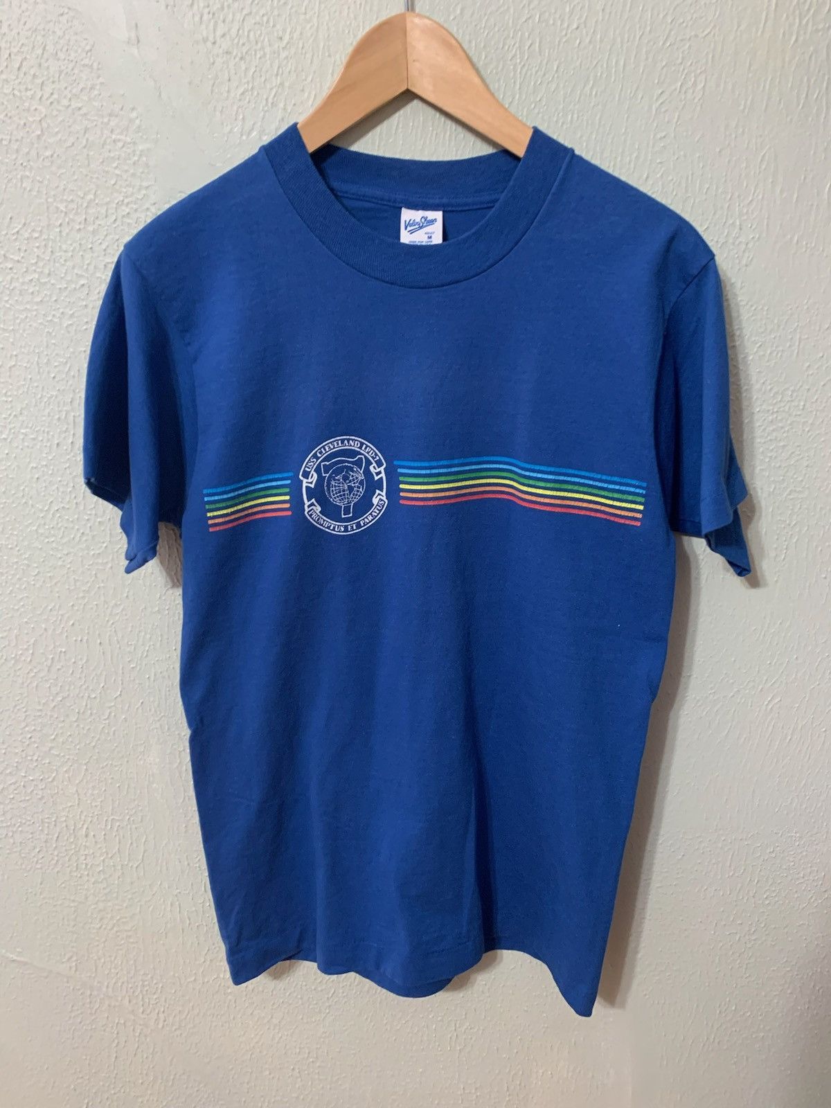 Vintage Vintage 1970s USS Cleveland T-Shirt Size US M / EU 48-50 / 2 - 1 Thumbnail