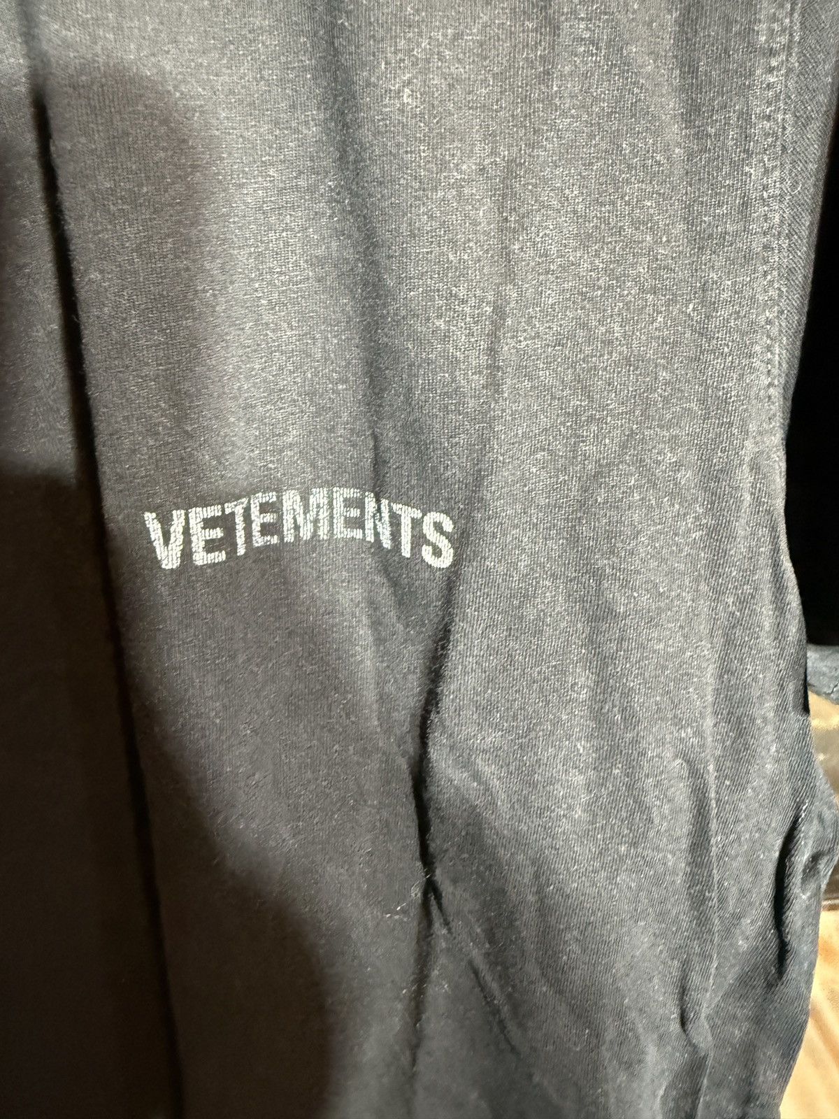 Vetements Worn Vetements tshirt Size US M / EU 48-50 / 2 - 2 Thumbnail