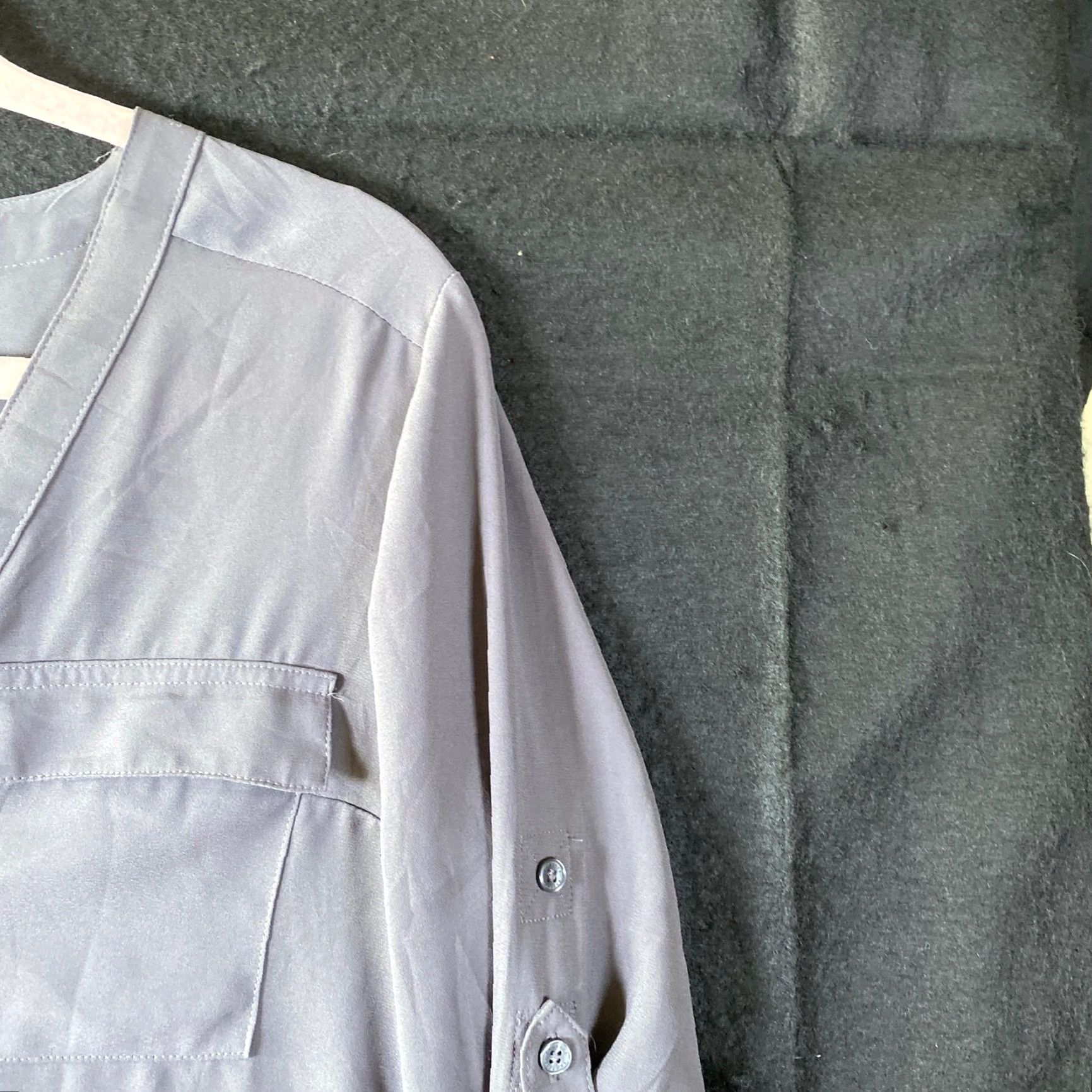 Express Express Blouse Gray V-Neck Zipper Roll Tab Sleeve Small Womens Size S / US 4 / IT 40 - 5 Thumbnail