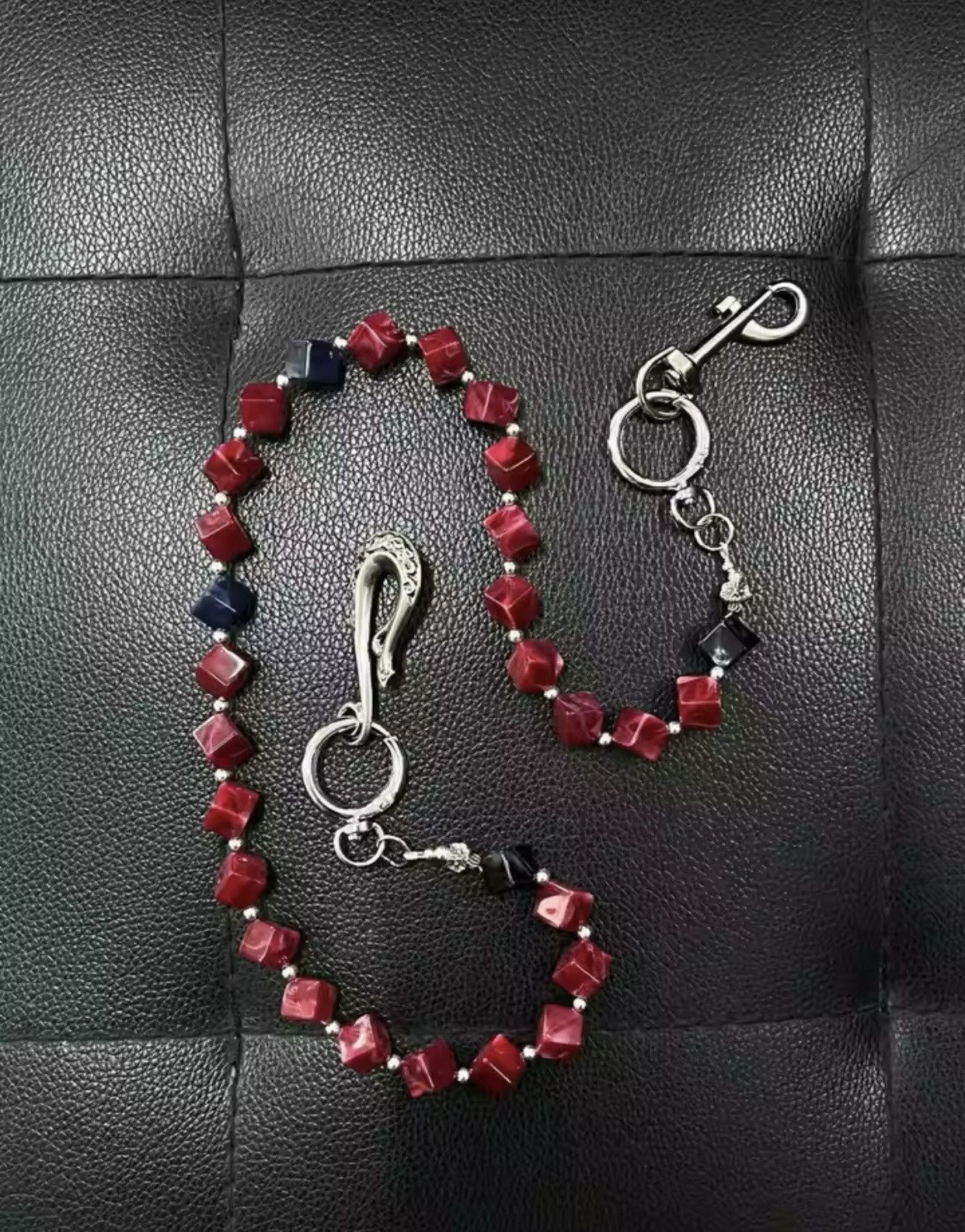 Vintage ink smudge acrylic red beads American cleanfit trouser chain Size ONE SIZE - 3 Thumbnail