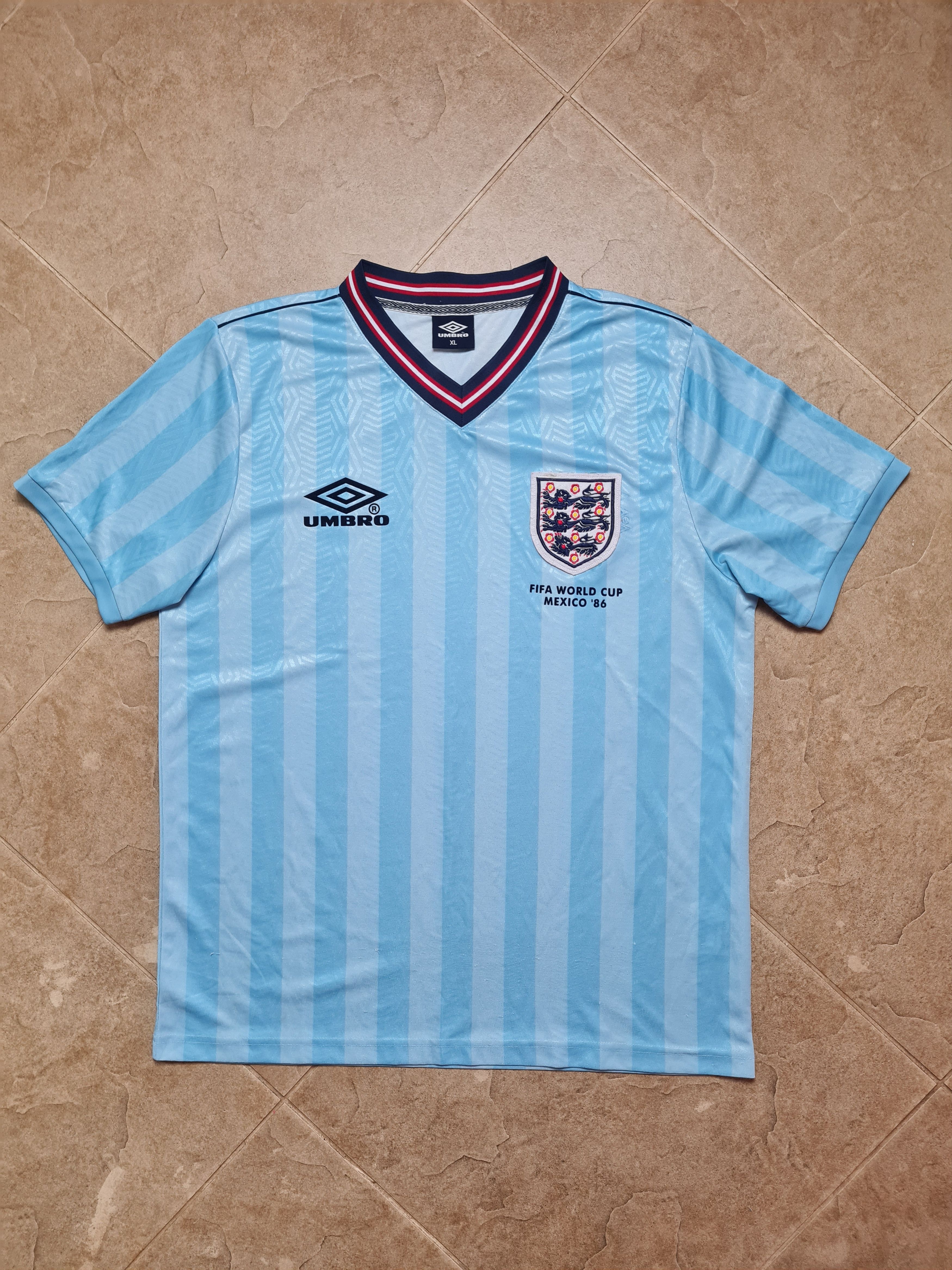 Umbro England 1986 Retro Third Football Shirt Mexico '86 World Cup Size US XL / EU 56 / 4 - 5 Thumbnail