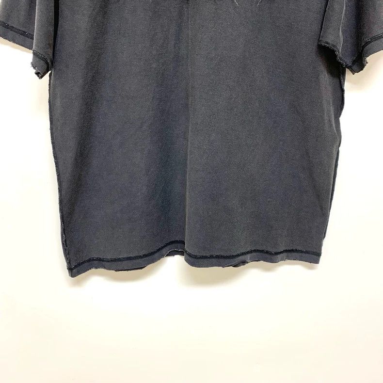 Balenciaga Balenciaga Letter Logo Short Sleeve Size S Size US S / EU 44-46 / 1 - 4 Thumbnail