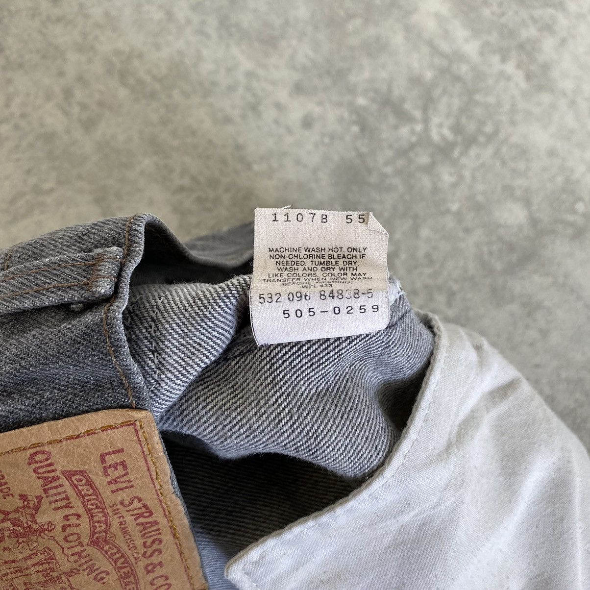 Levi's Size 30x33 Vintage Late 80’s Levis 505 Faded Ash Grey Jeans Size US 30 / EU 46 - 23 Thumbnail