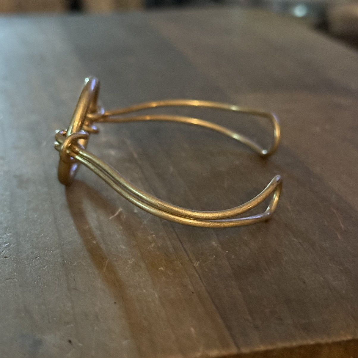 Other Gold tone open circle wire cuff bracelet Size ONE SIZE - 5 Thumbnail