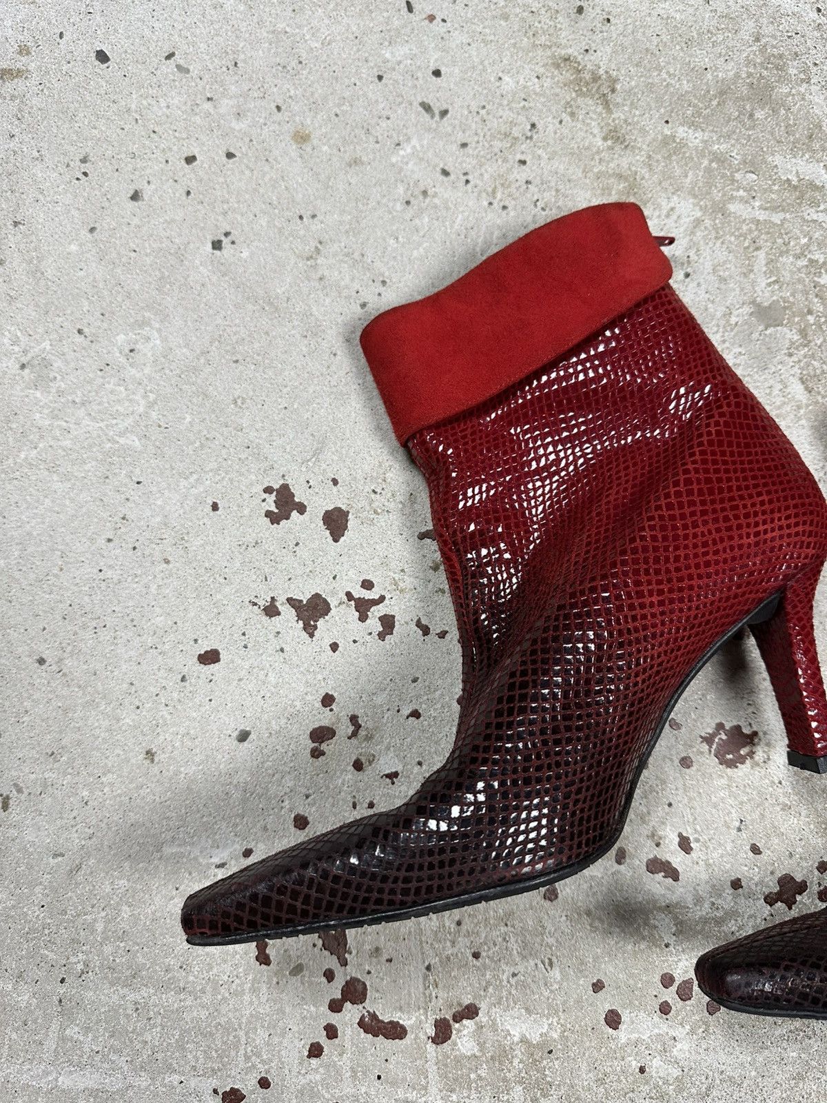 Stuart Weitzman Stuart Weitzman Snakeskin Gradient Red Apollo Botties High Size US 7.5 / IT 37.5 - 4 Thumbnail