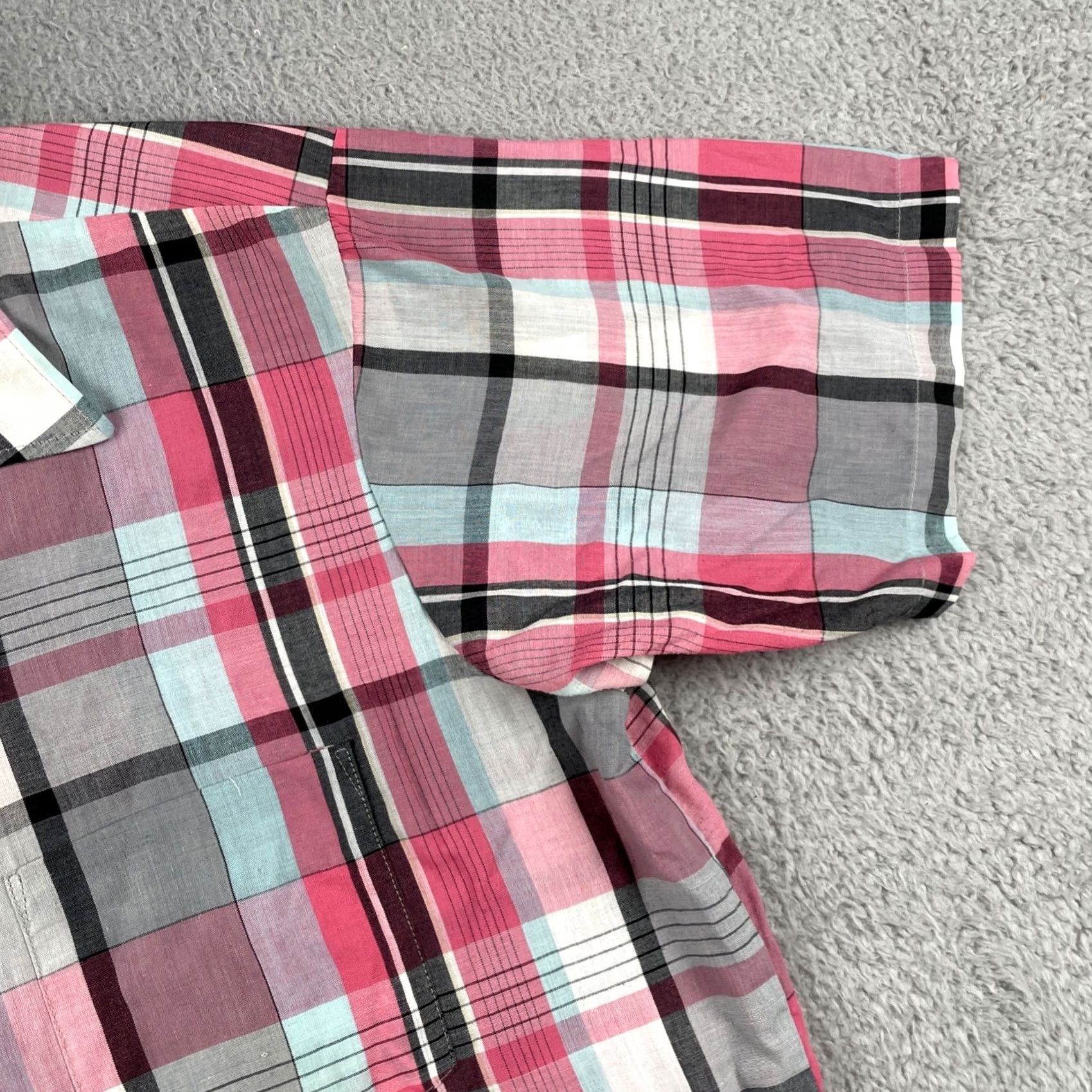 Vintage VINTAGE Golden Key Shirt Button-Up Plaid Short Sleeve Blue Pink USA Mens Large Shirt Size US L / EU 52-54 / 3 - 4 Thumbnail