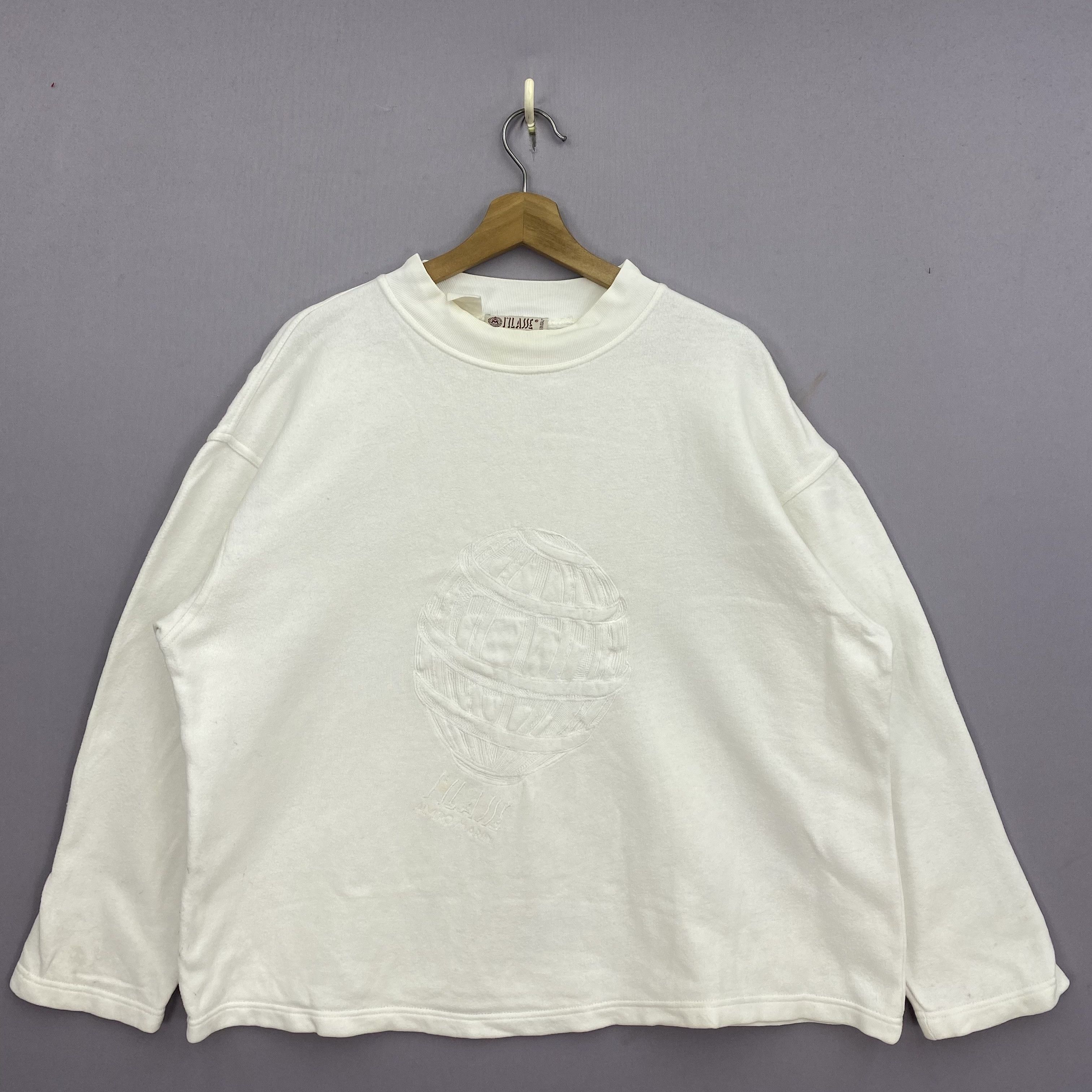 Alviero Martini Vintage Alviero Martini Sweater 90s Jumper Style Sweatshirt Size US L / EU 52-54 / 3 - 1 Thumbnail