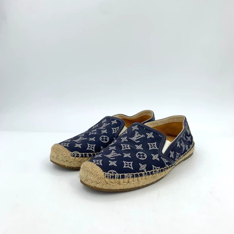 Louis Vuitton Louis Vuitton Blue logo presbyopic print casual flat shoes Size US 7 / EU 40 - 1 Thumbnail