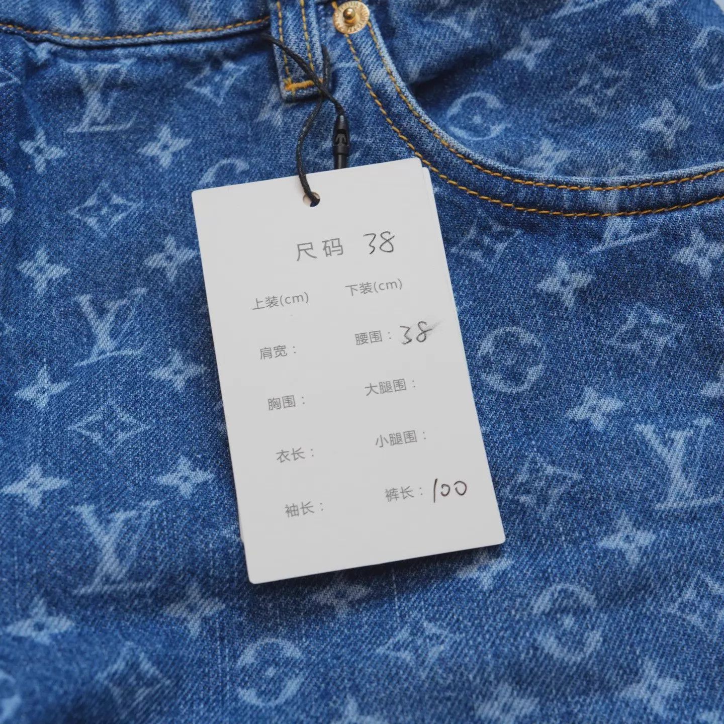Louis Vuitton LV FW25 Monogram Allover Jeans 38 99 DM0596 Size 27" / US 4 / IT 40 - 5 Thumbnail