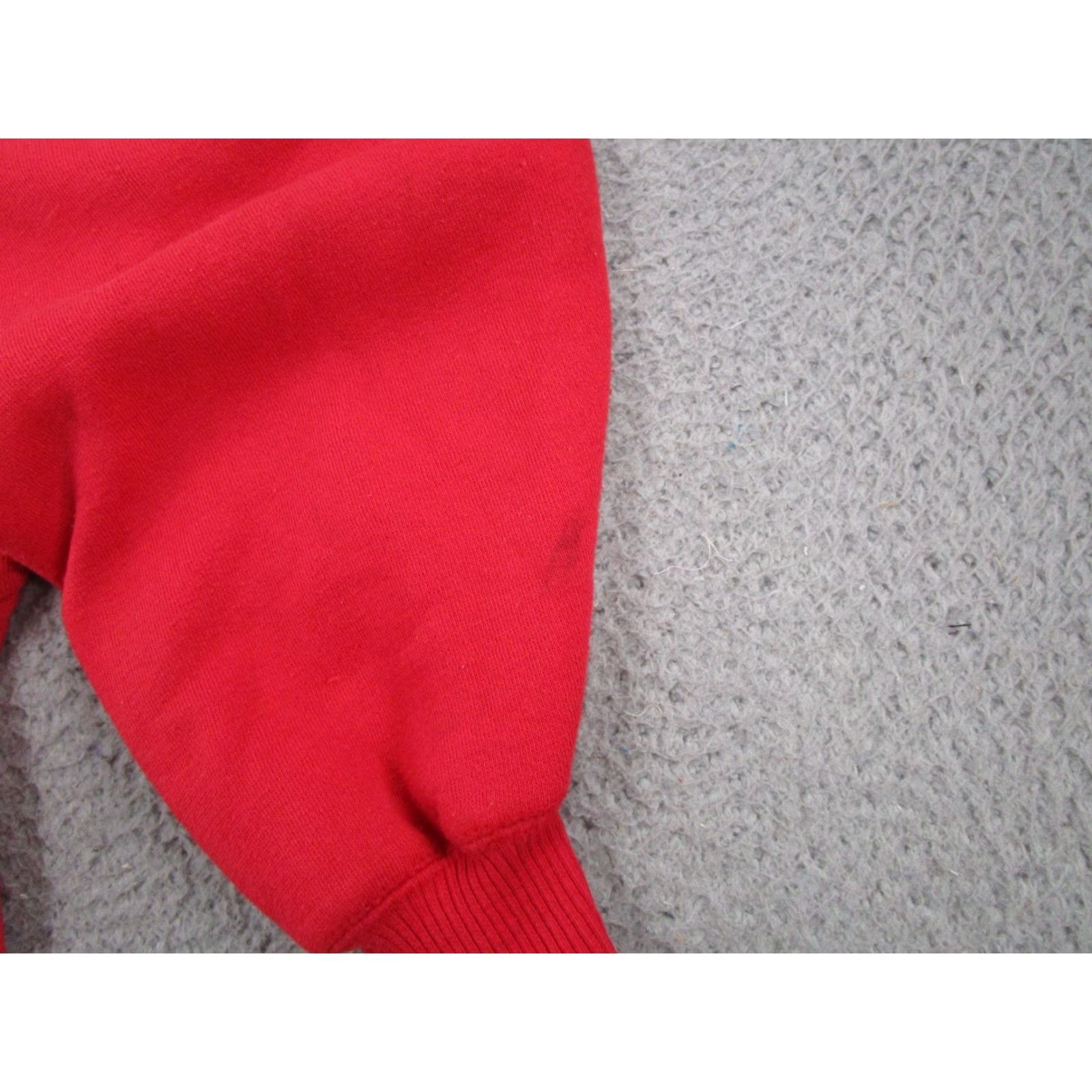 Vintage VINTAGE Wisconsin Badgers Embroidered Sweatshirt XL Red Men Crew Neck Pullover 90s Sports Accents: Embroidered Size US XL / EU 56 / 4 - 4 Thumbnail