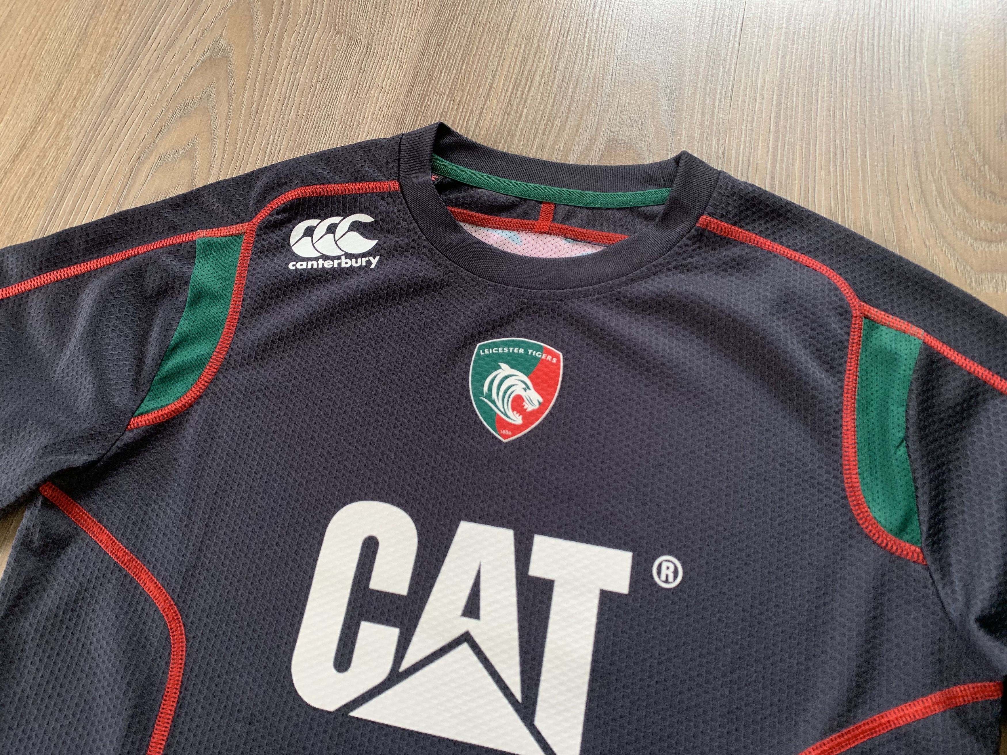 Canterbury of New Zealand Canterbury Leicester Tigers Training Rugby Youth Jersey Size US XXS / EU 40 - 4 Thumbnail