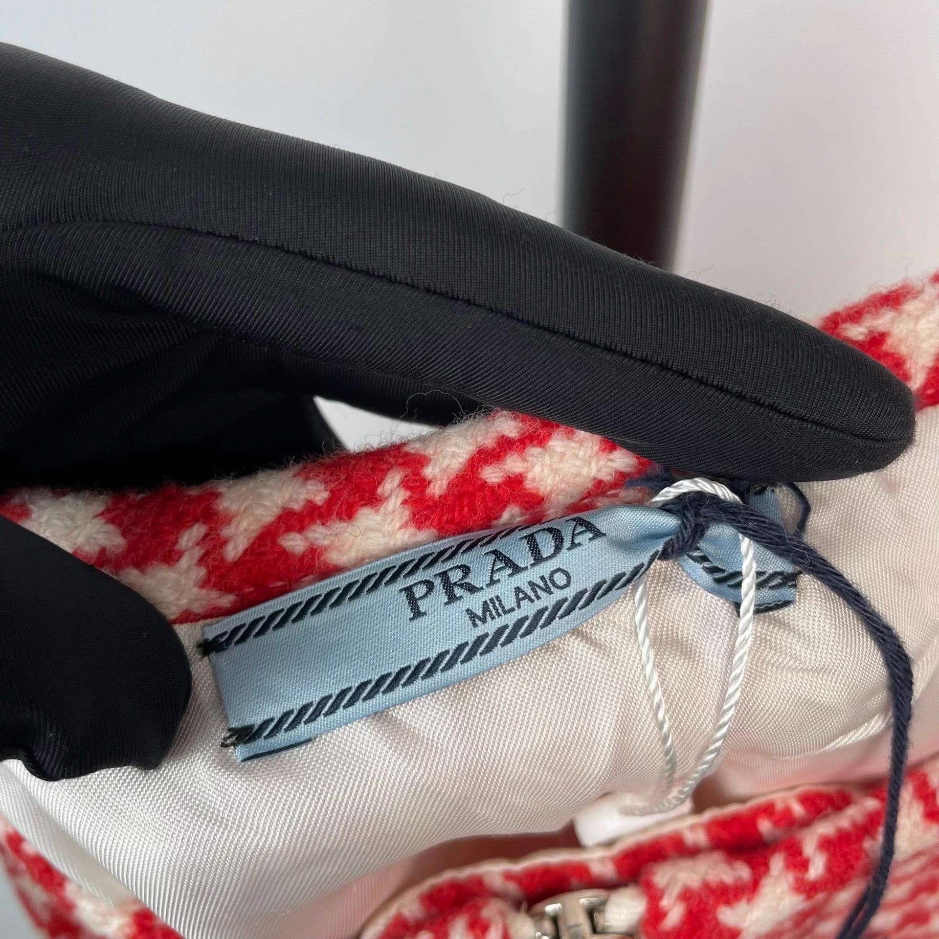 Prada Prada houndstooth red skirt 40 Size M / US 6-8 / IT 42-44 - 6 Thumbnail