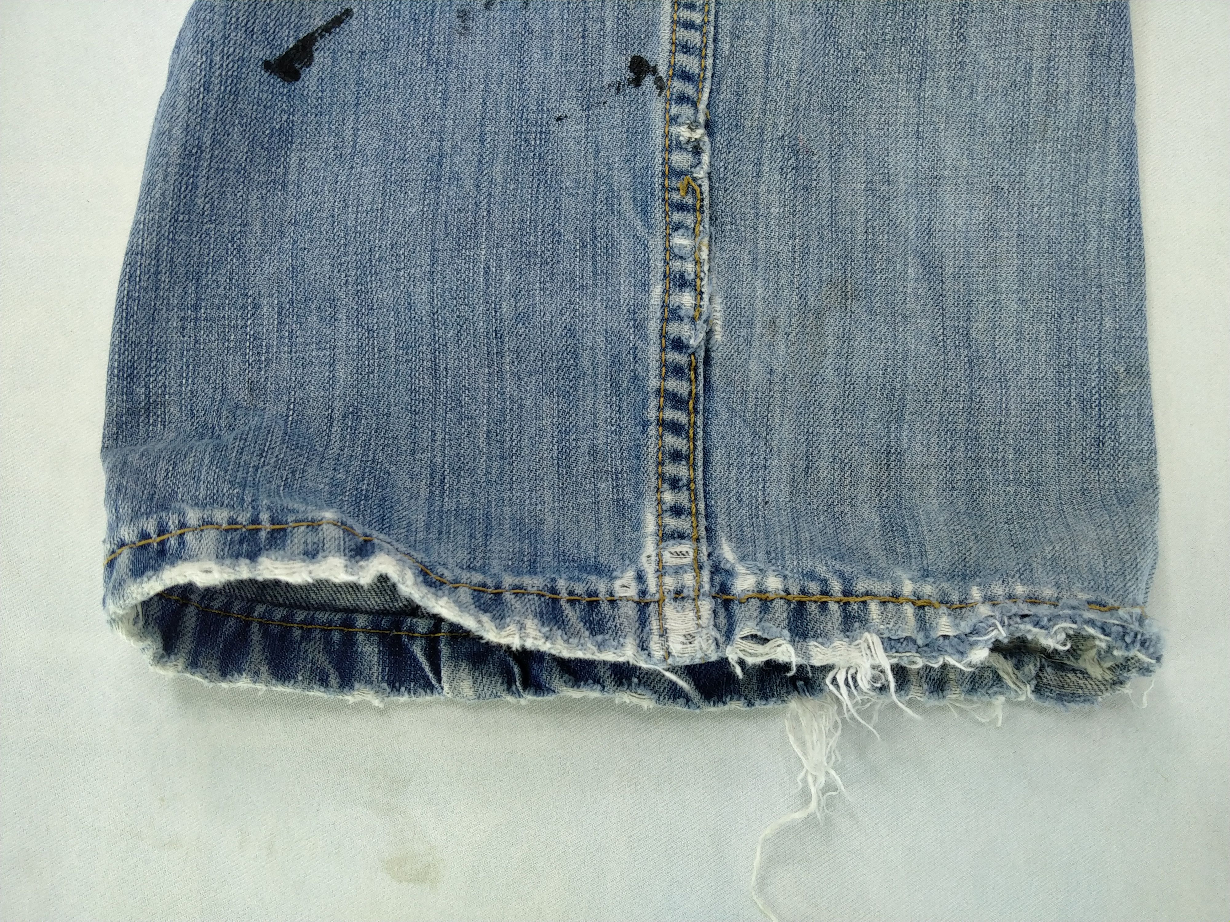 Japanese Brand Vintage Levi's 505 Straight Ripped Denim 35x30.5 JN165 Size US 35 - 17 Thumbnail