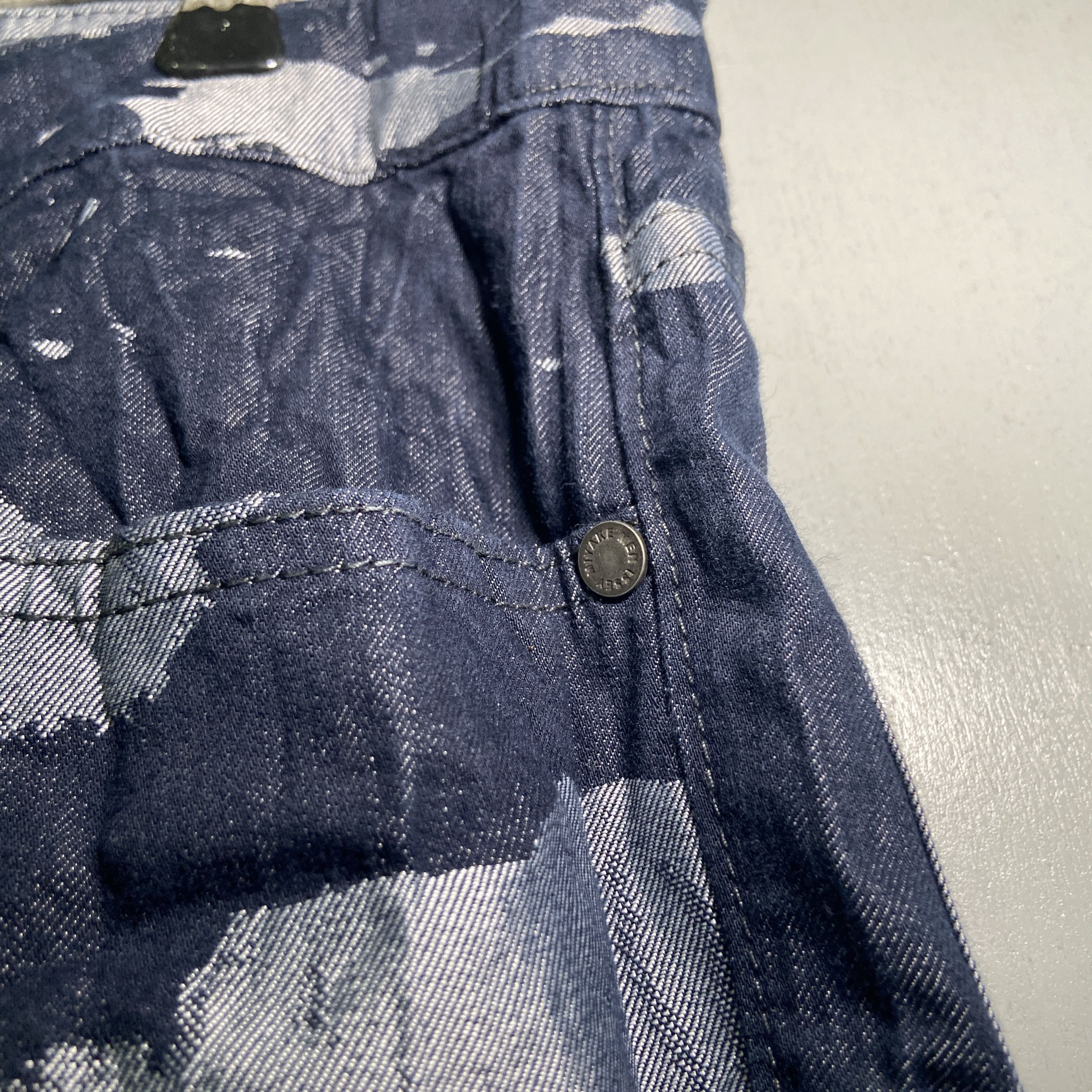 Issey Miyake Issey Miyake Men Paint Splatter Crinkle Denim SS2005 Jeans Size US 36 / EU 52 - 3 Thumbnail