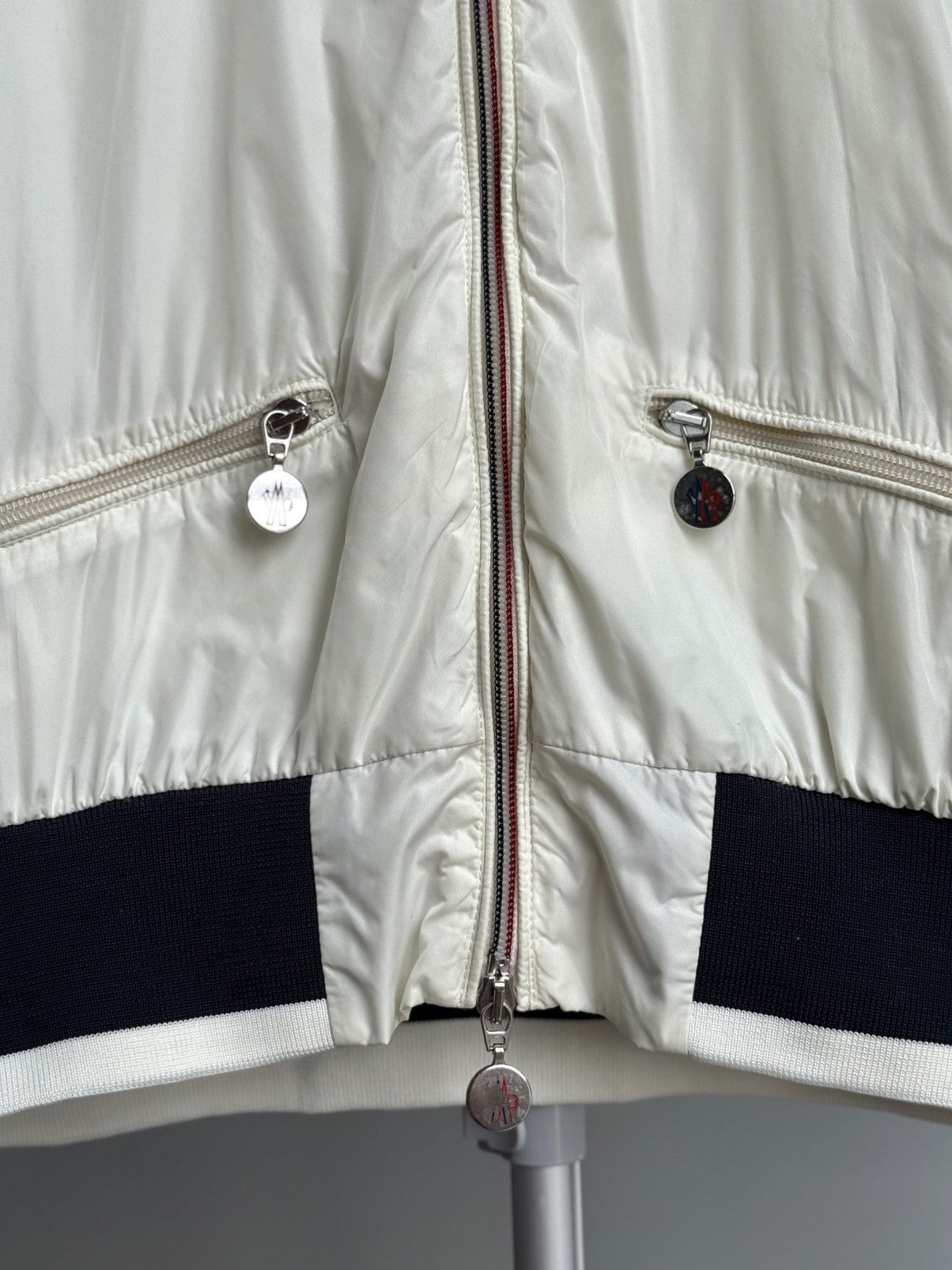 Moncler Acacia Light Jacket Bomber Ledies Logo Grenoble