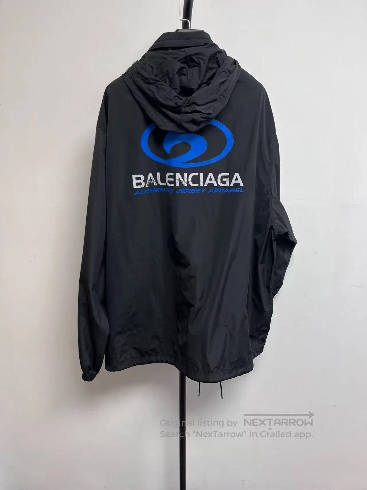 Balenciaga Balenciaga Men's Logo Print Crewneck Jacket. Size US XXS / EU 40 - 1 Thumbnail