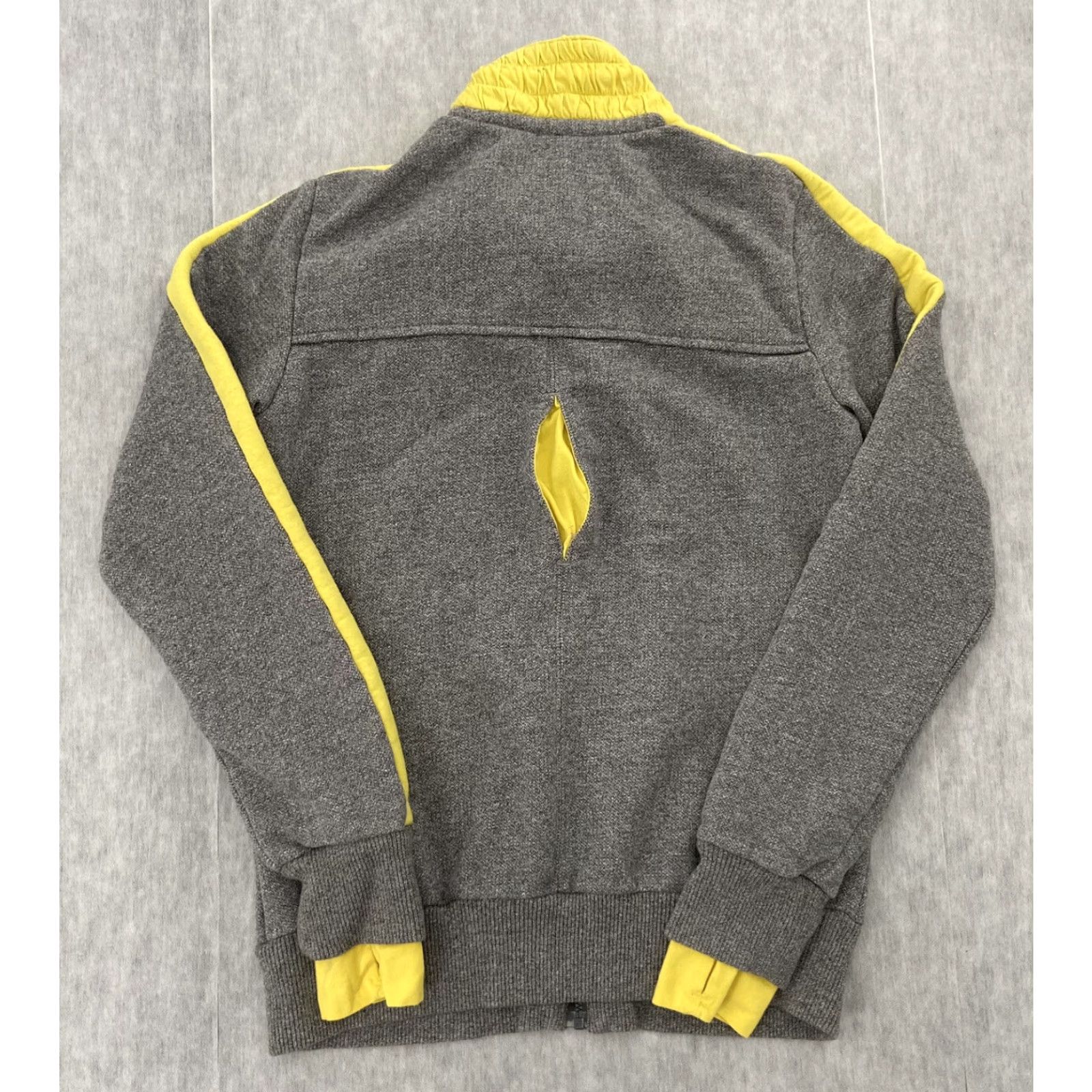 New Balance NEW BALANCE Jacket Womens Large Gray Yellow Athletic Full Zip Heritage Track Athleisure Size L / US 10 / IT 46 - 3 Thumbnail