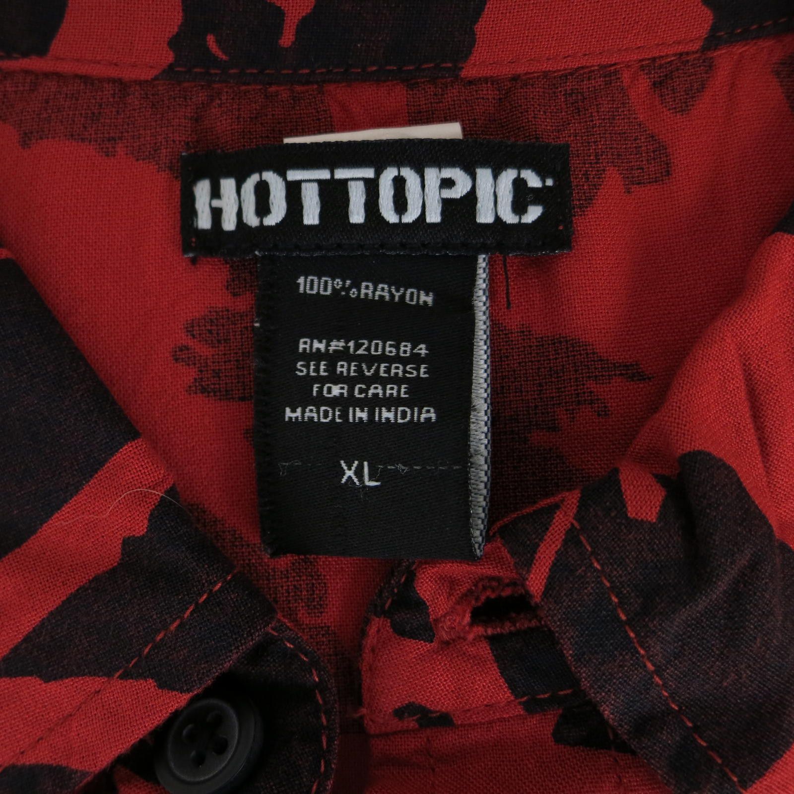 Hot Topic Hot Topic Red and Black Skull Print Short Sleeve Shirt XL Size US XL / EU 56 / 4 - 4 Thumbnail
