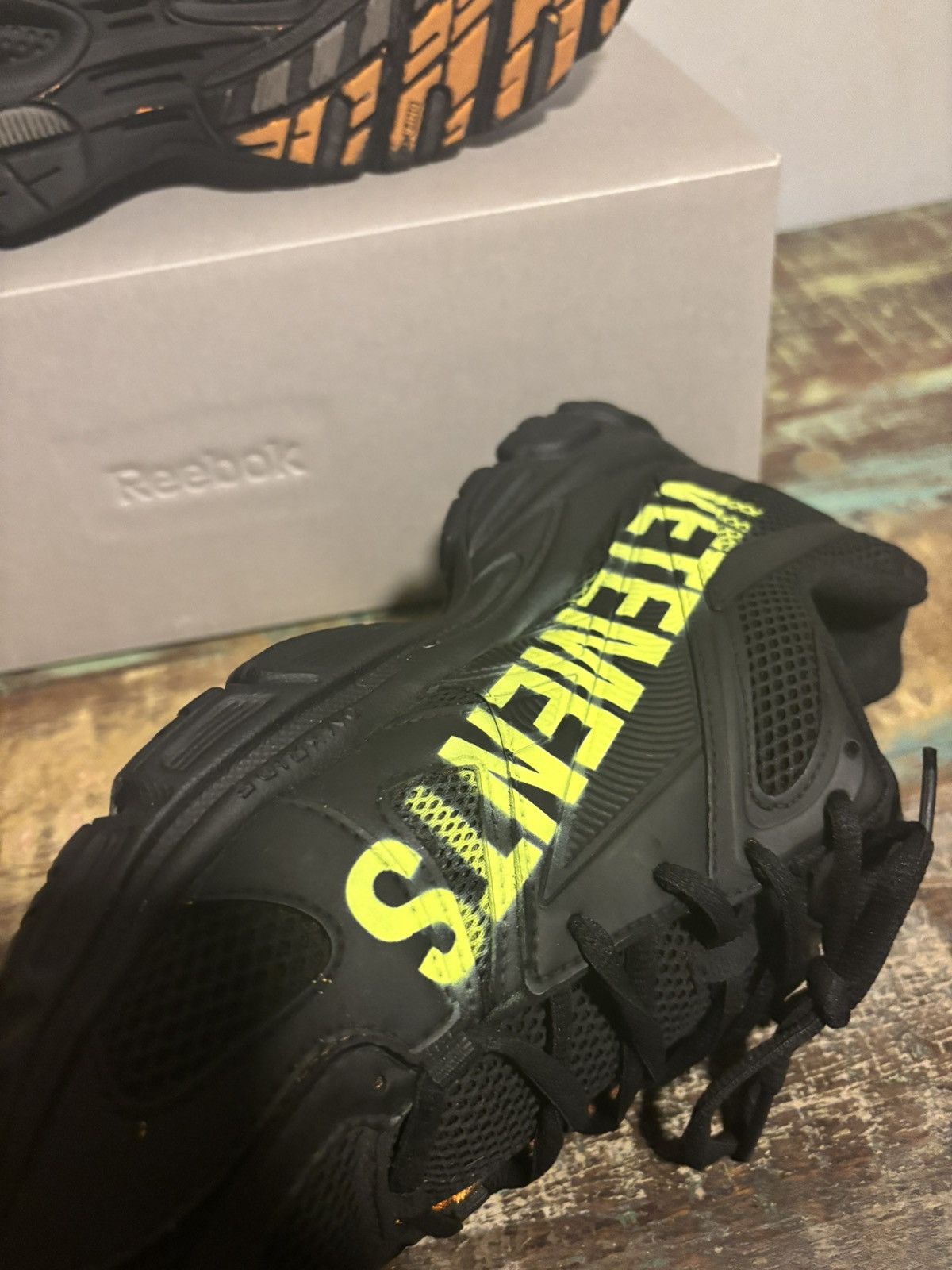 Designer × Reebok × Vetements Vetements spike runner 200 Size US 8 / EU 41 - 4 Thumbnail
