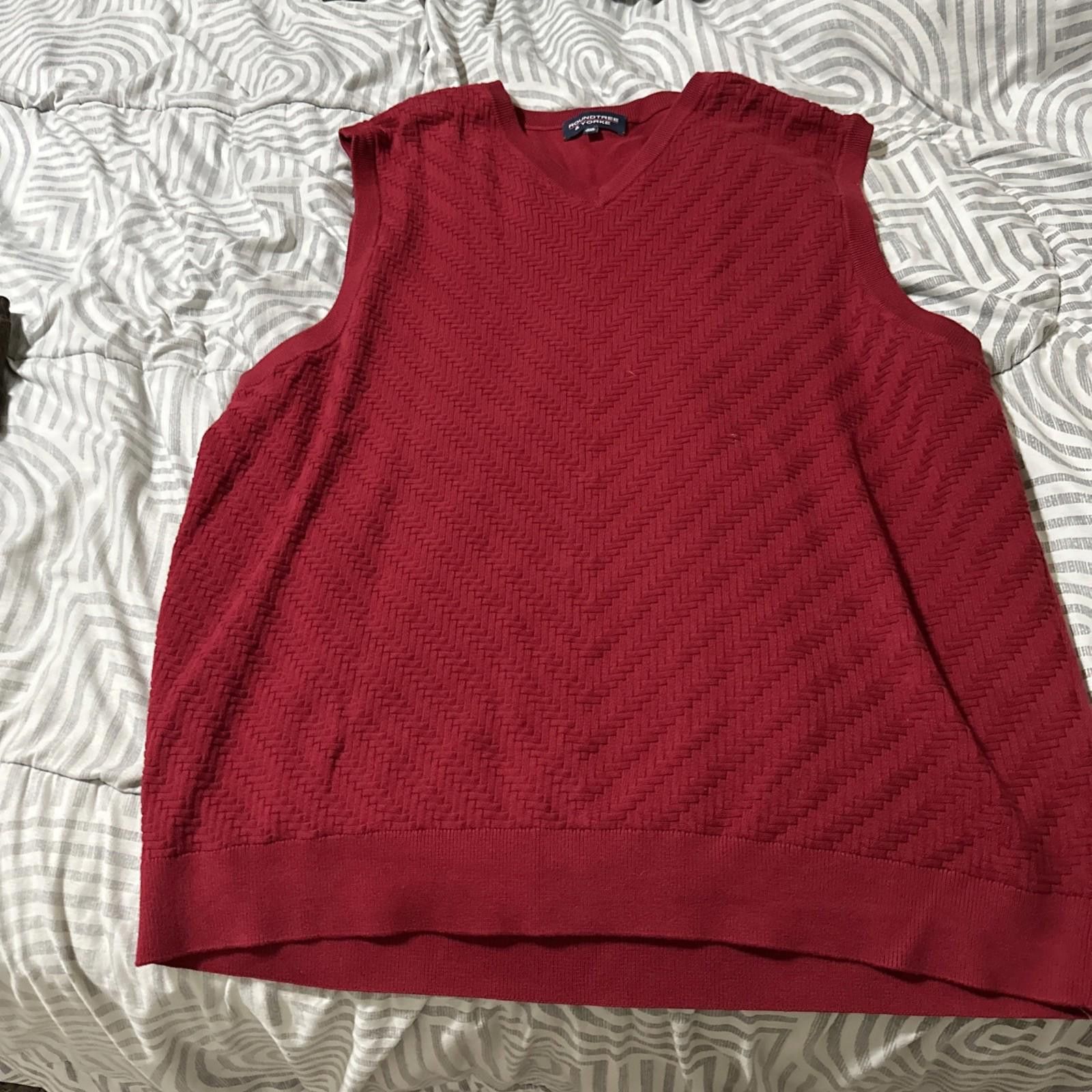 Roundtree & Yorke Roundtree and Yorke Men's burgundy Sweater Vest 1 Casual 2XL Size US XXL / EU 58 / 5 - 6 Thumbnail