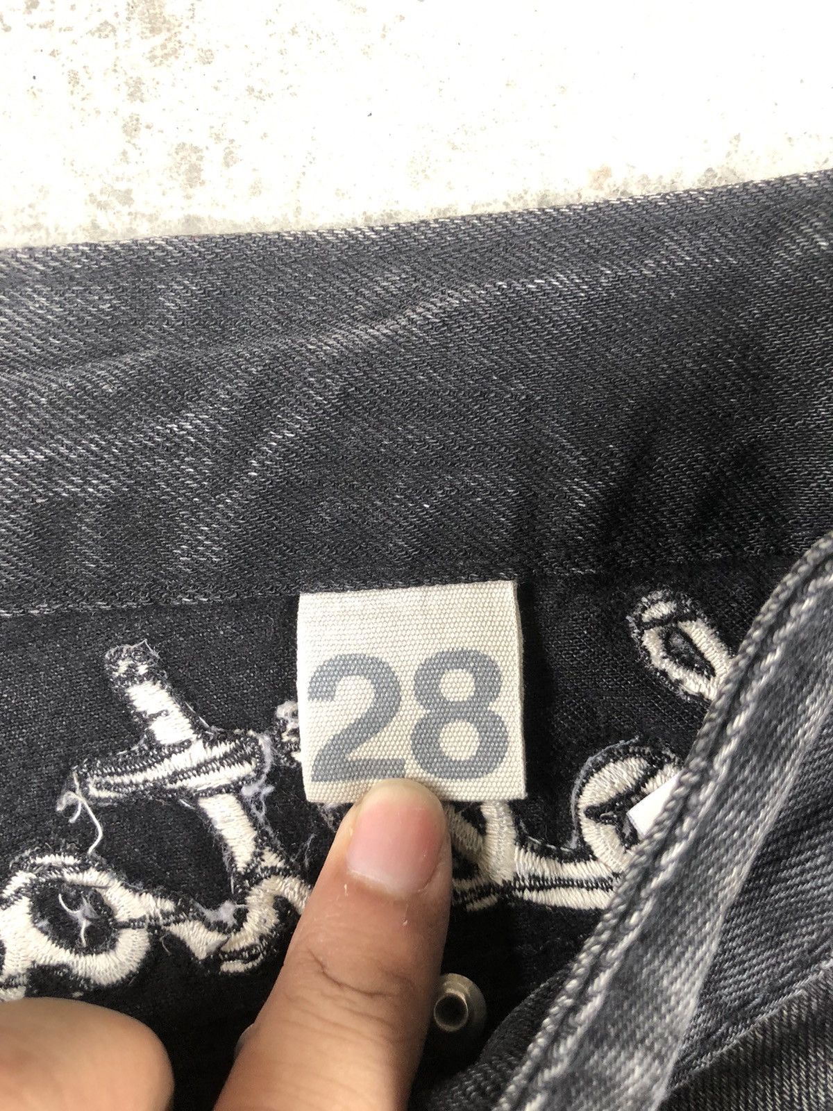 Japanese Brand Yoshitomo Nara Lolita Embroidered Jeans Punk Size US 31 - 17 Thumbnail