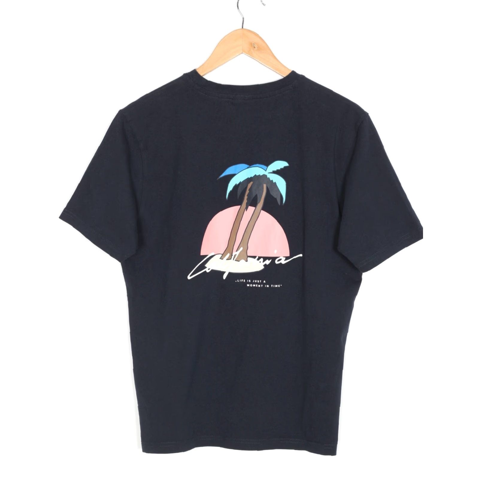 Hugo Boss HUGO BOSS TeFun California T-Shirt Men Size S Relaxed Fit Short Sleeve VR3840 Size US S / EU 44-46 / 1 - 3 Thumbnail