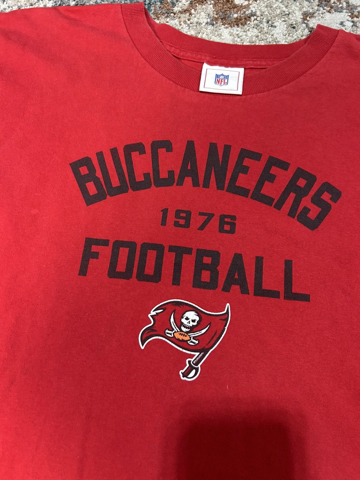 NFL Y2K Tampa Bay Buccaneers Cutoff Sleeveless Tank Top Size US L / EU 52-54 / 3 - 2 Thumbnail