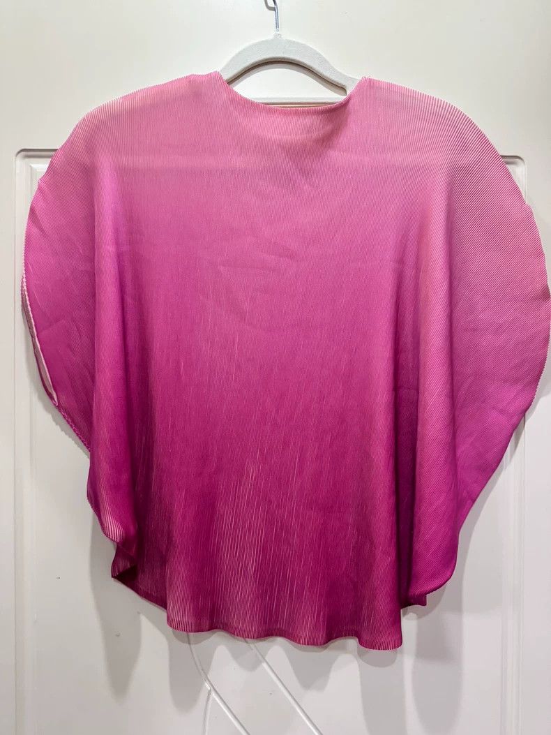 Issey Miyake Issey Miyake Pink round top Size L / US 10 / IT 46 - 1 Thumbnail