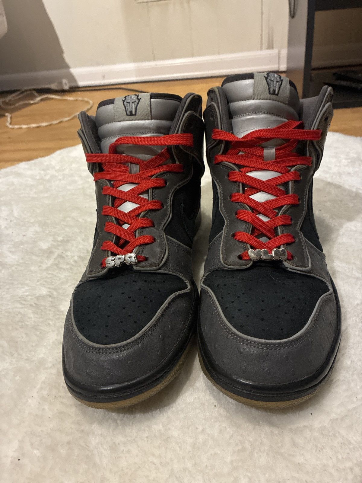 MF Doom × Nike MF doom Hi-top dunk Size US 12 / EU 45 - 1 Thumbnail