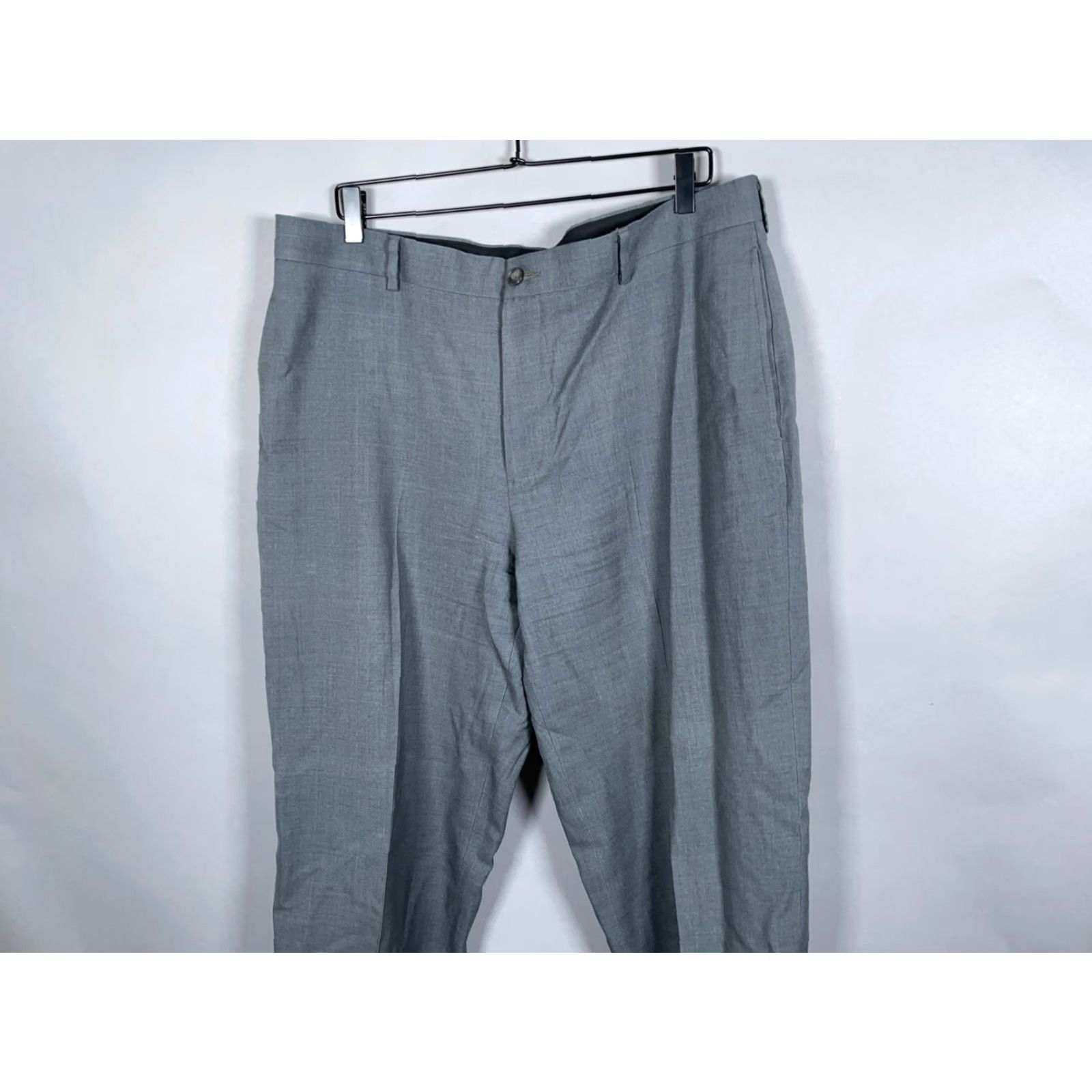 Vintage L.L. Bean Men's Wool Classic Fit Dress Pants 38 x 29 Gray Cuffed Flat Front Size US 39 - 4 Thumbnail